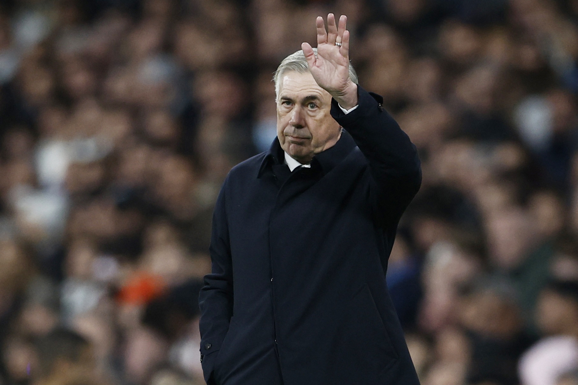 Ancelotti tiene al Madrid peleando por la punta en LaLiga | Reuters