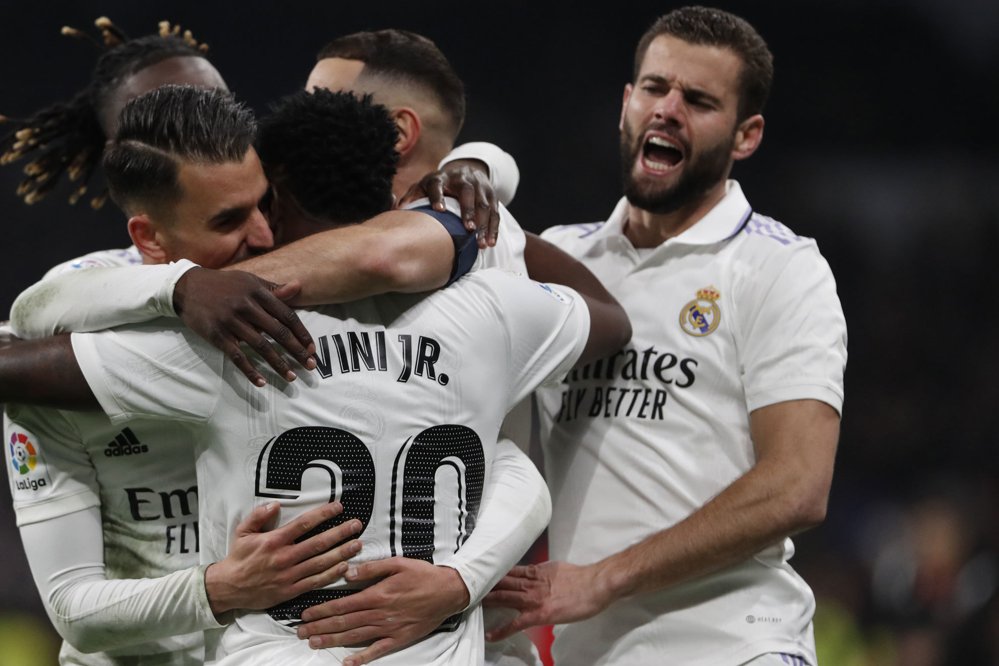 Nacho celebra uno de los goles del Real Madrid contra el Valencia.