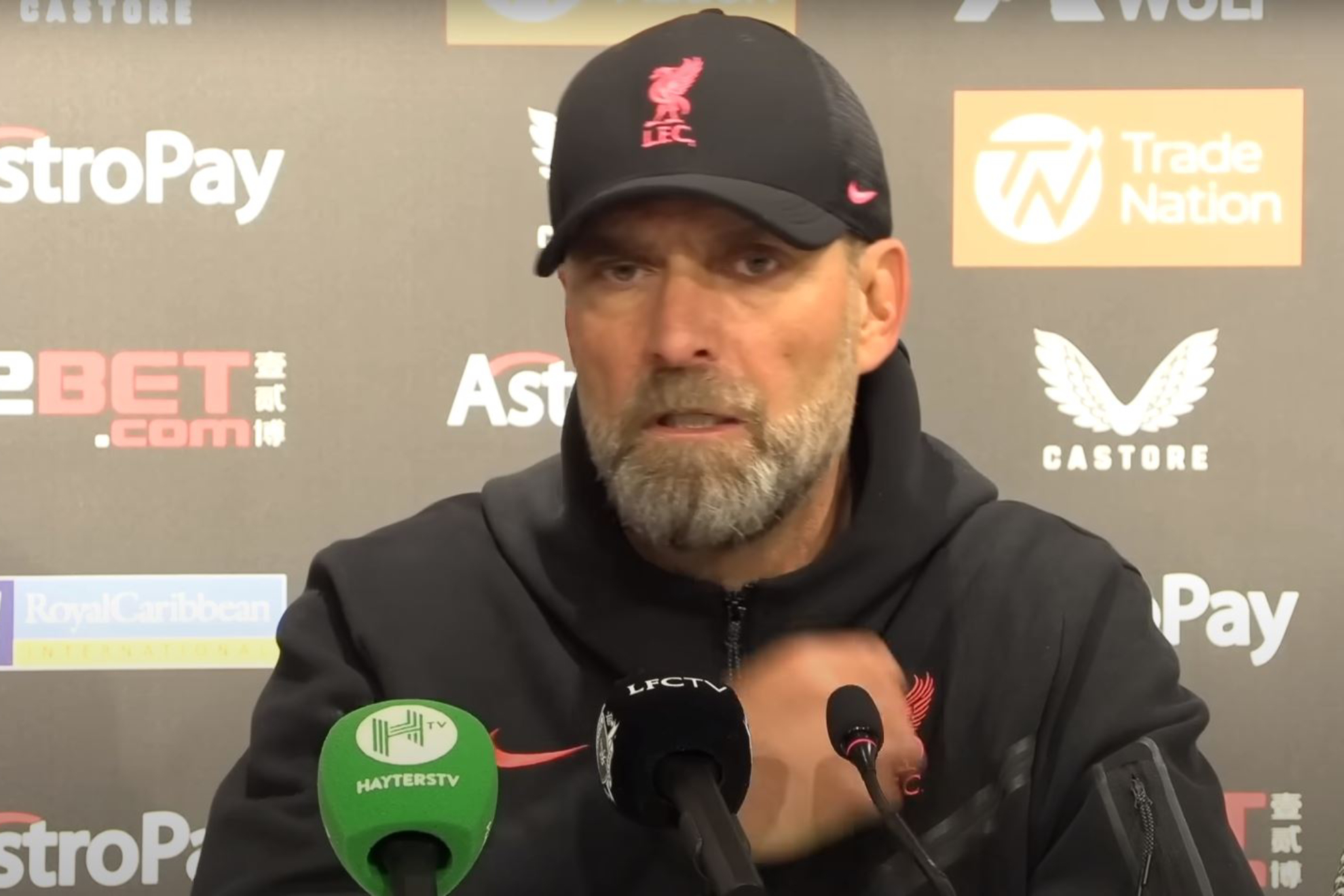 Klopp refuses to answer question from one Liverpool reporter: You know why, for what you wrote