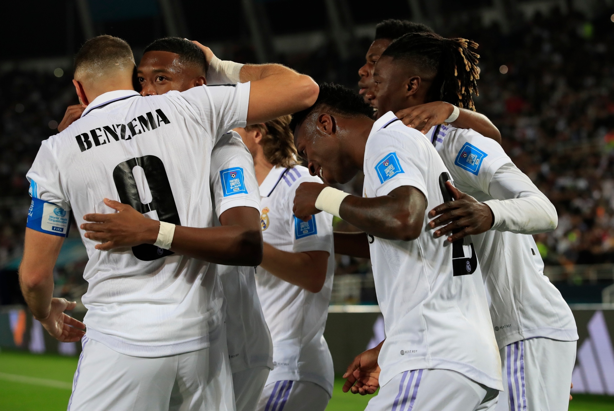 Los jugadores del Real Madrid celebran el tercer gol de la final del Mundial de Clubes/CHEMA REY