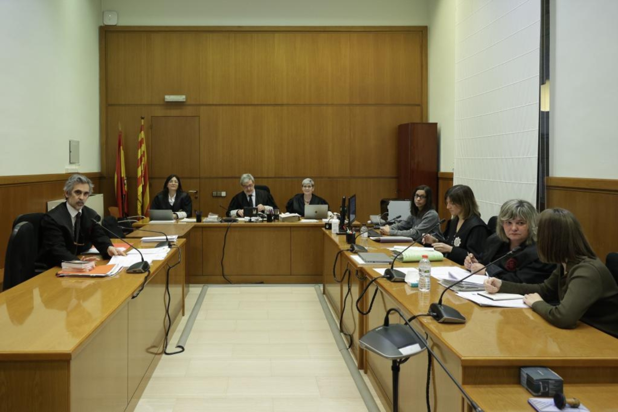 La seccin tercera de la Audiencia de Barcelona, donde se ha celebrado la vista por el recurso presentado por la defensa de Alves.