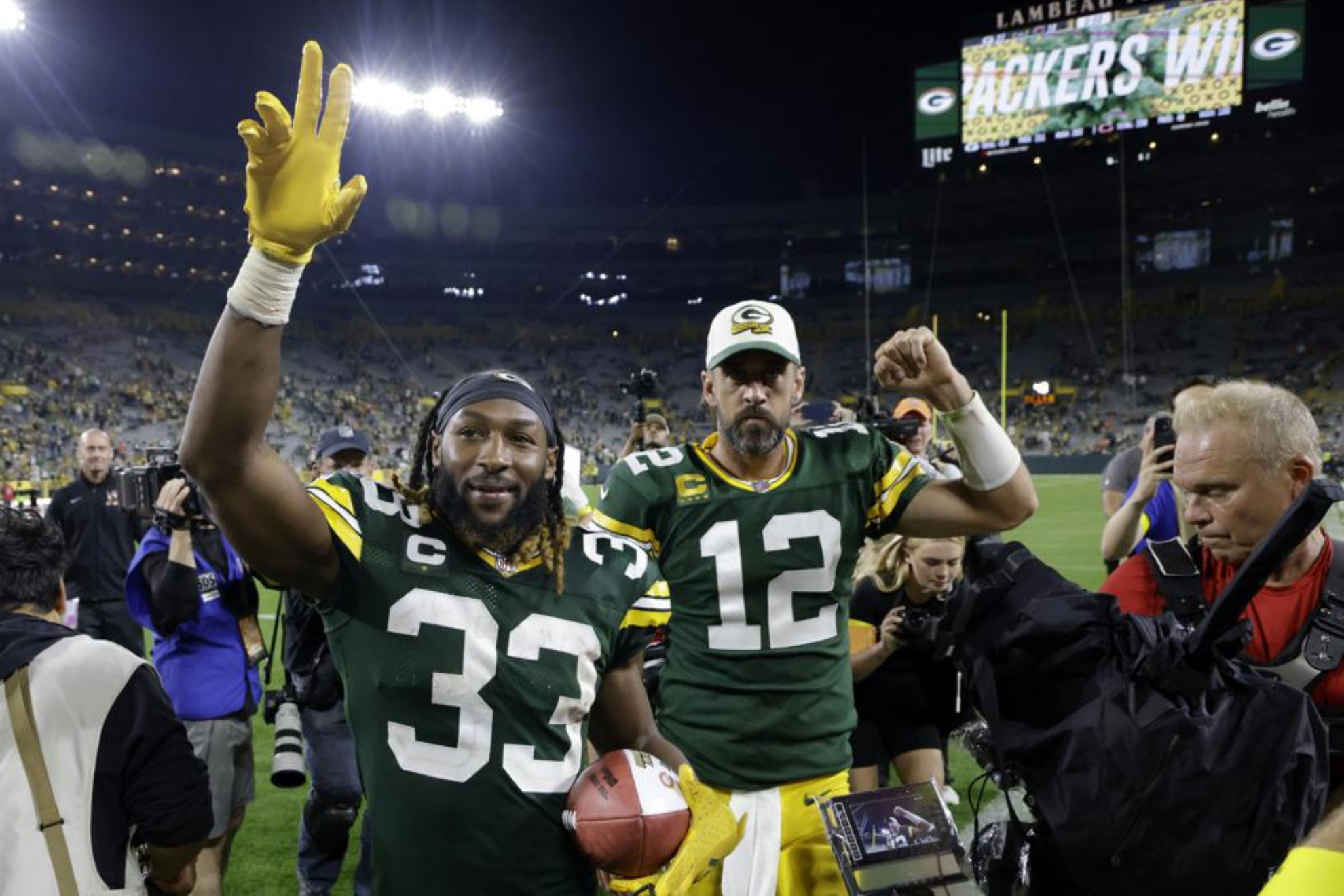 Aaron Jones reduced his salary for the 2023 season with the Packers.