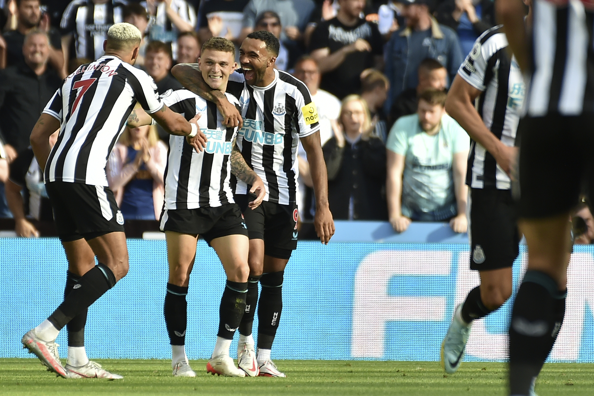 Los jugadores del Newcastle celebran un gol en la presente temporada.