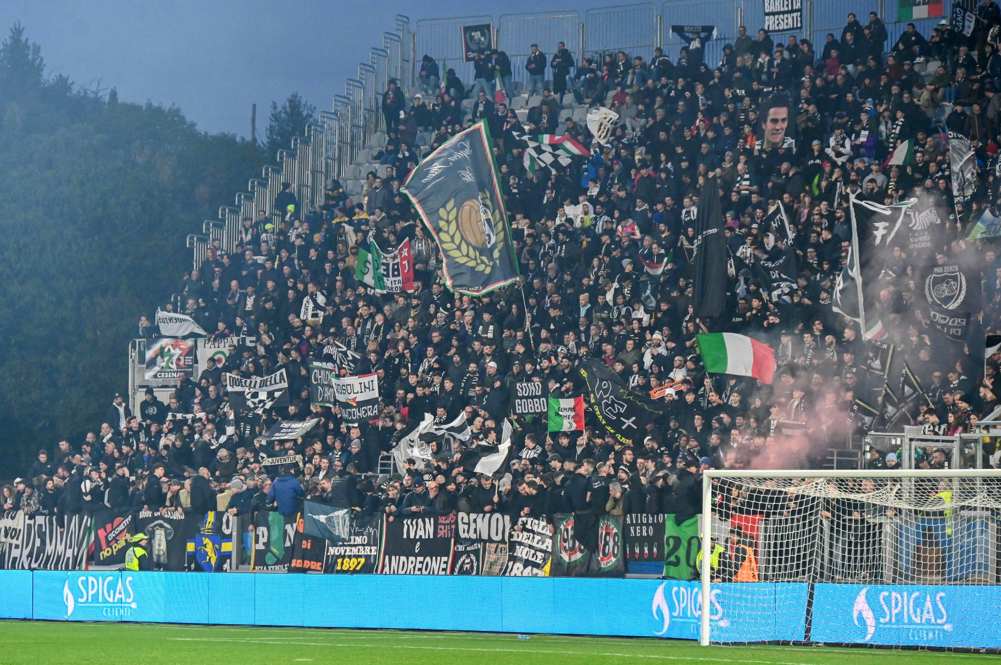 Accusation made that Juventus fans urinated on Spezia staff during Serie A clash