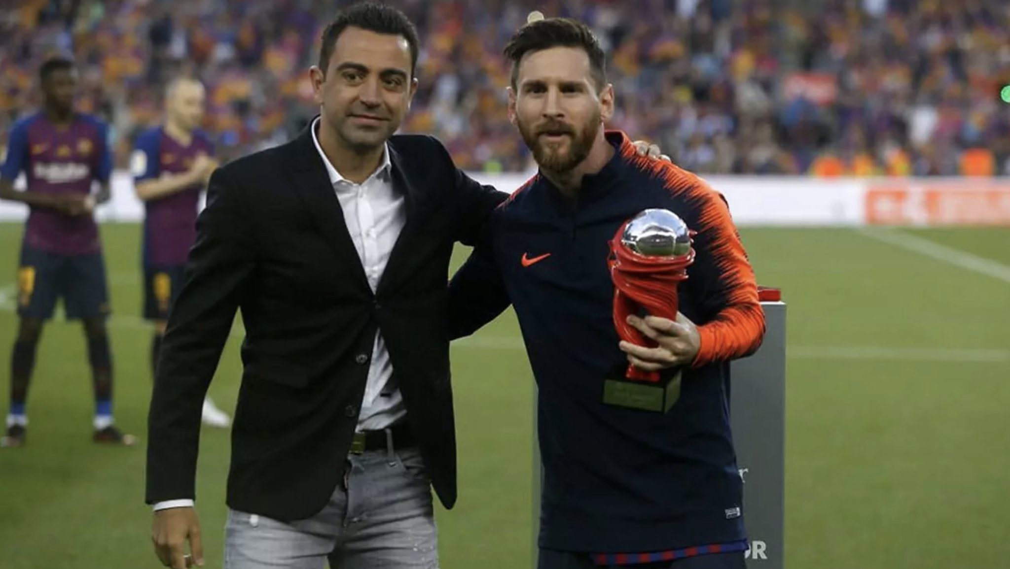 Xavi keeps door open for Messi return to Barcelona