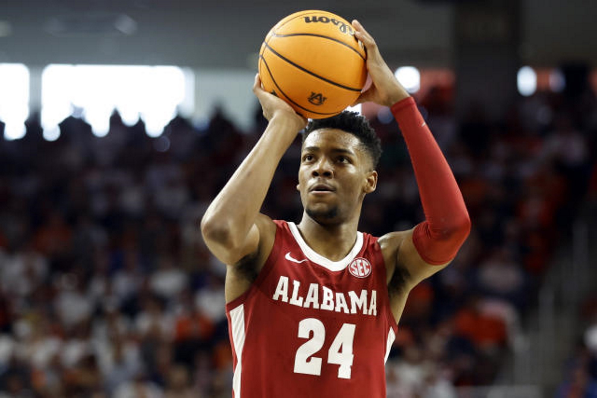 Alabama's Miller stars amid alleged role in fatal shooting