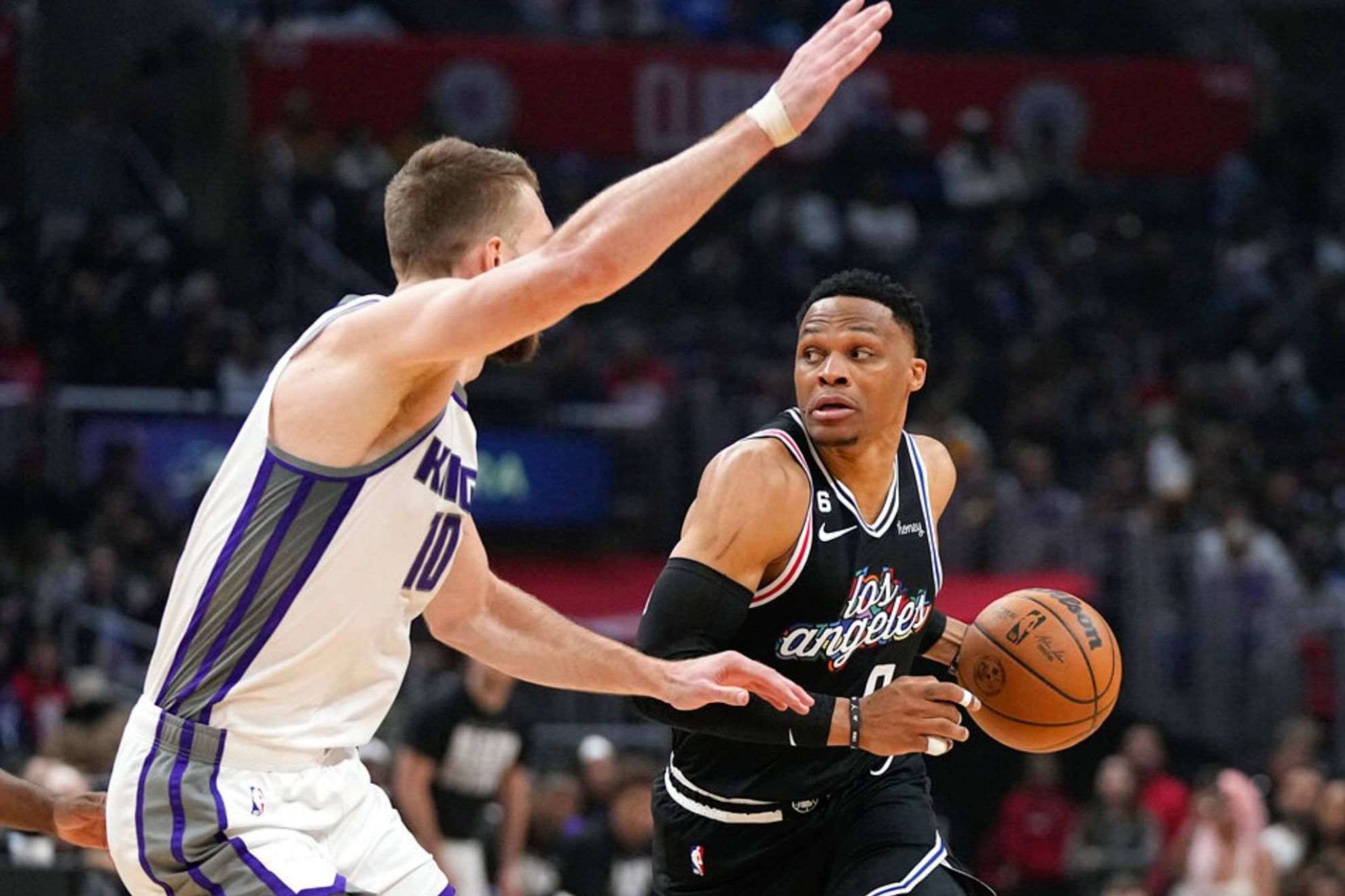 Clippers guard Russell Westbrook fouls out in debut vs. Kings