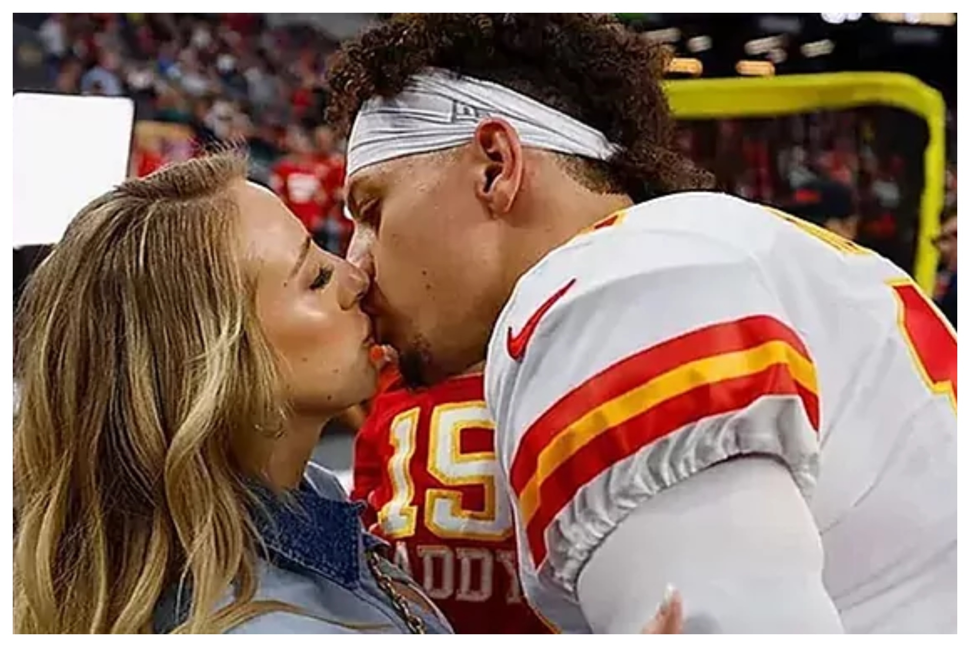 Joe Rogan se burla de esposa de Pat Mahomes tras su celebración del Super Bowl: ¡Mantén la misma energía cuando te divorcies!