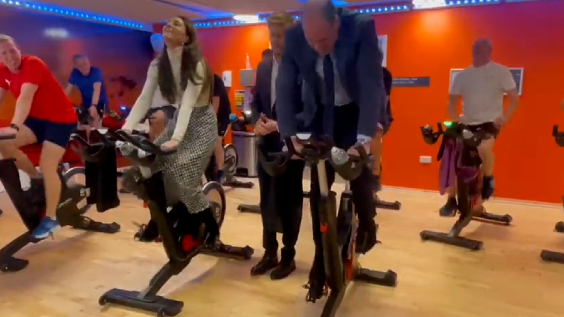 Kate Middleton humiliates Prince William by beating him in a bike race wearing high heels