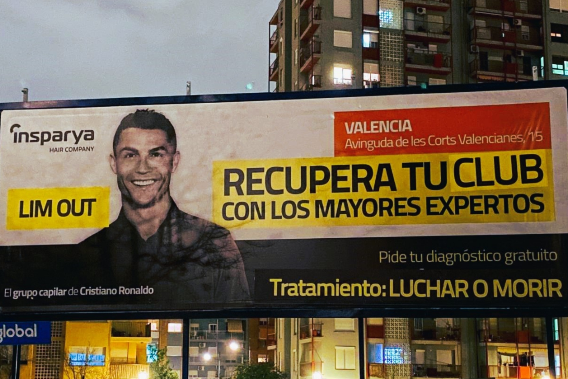 Tunean una valla publicitaria de Cristiano Ronaldo para pedir a Peter Lim que deje el Valencia