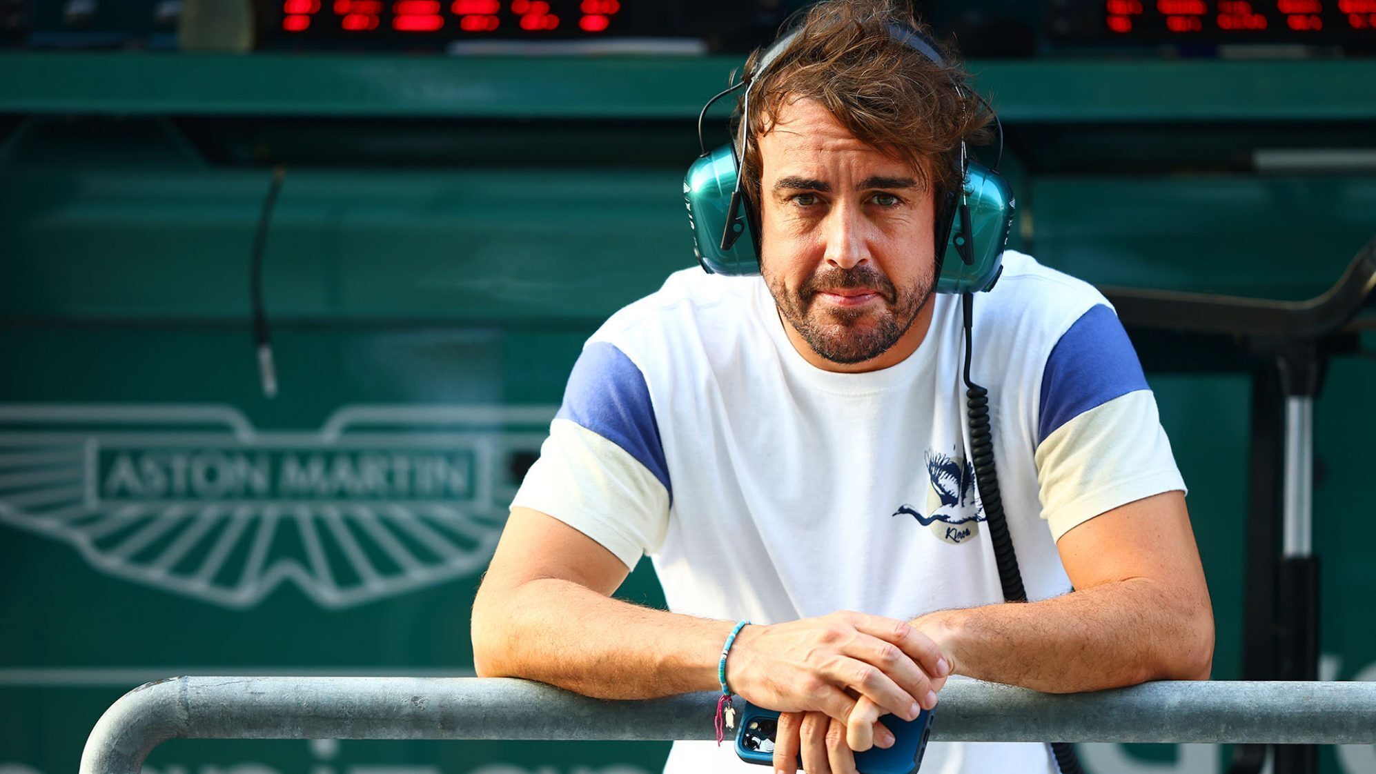 ¿Qué significan las alas del Aston Martin de Fernando Alonso y por qué es el símbolo de la marca?