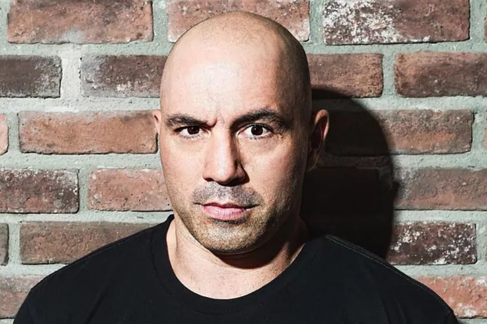 Joe Rogan is targeted by his dad and sister, claim they could open up Pandoras box of trouble