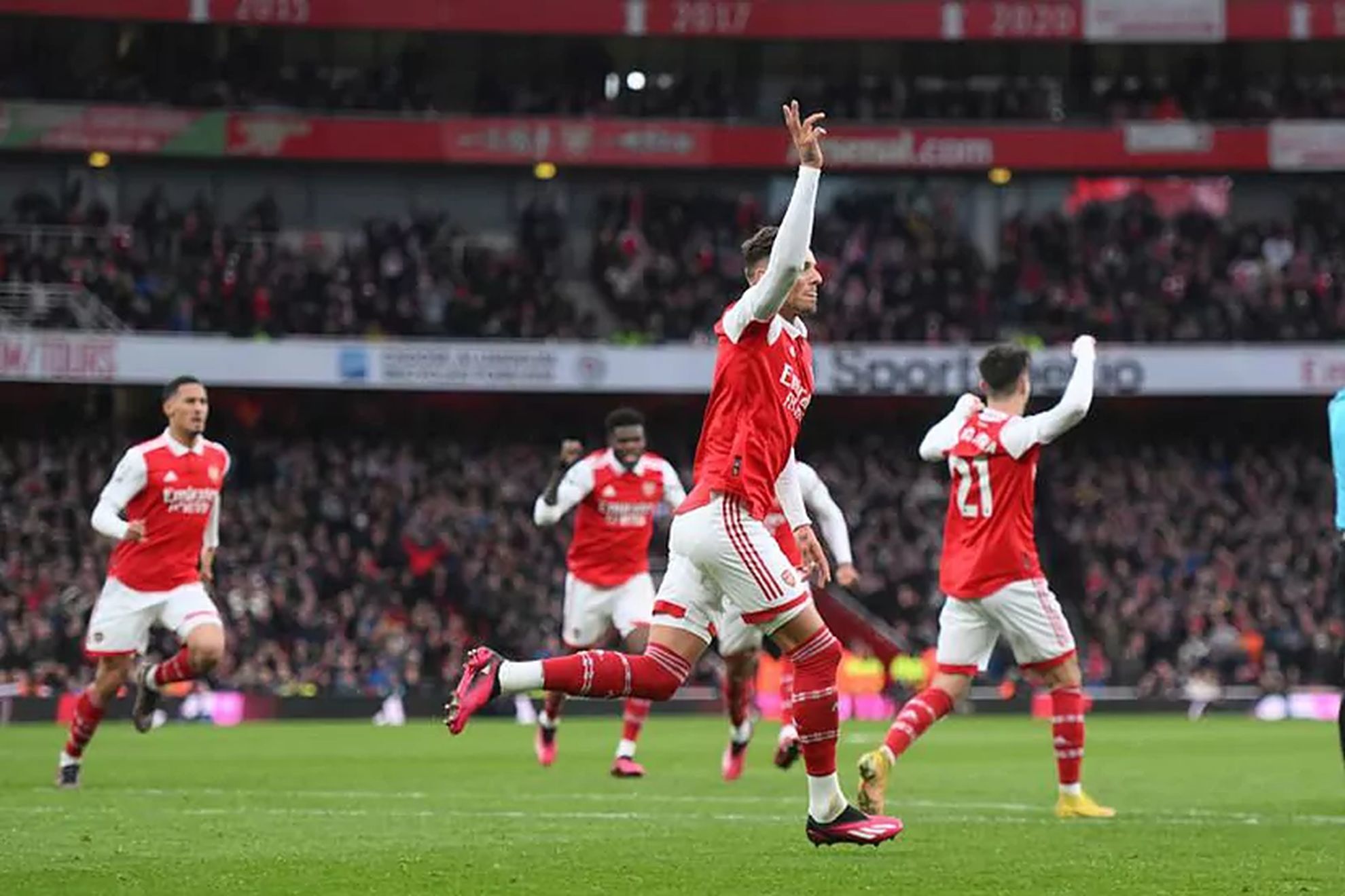 Arsenal celebrate their comeback win over Bournemouth