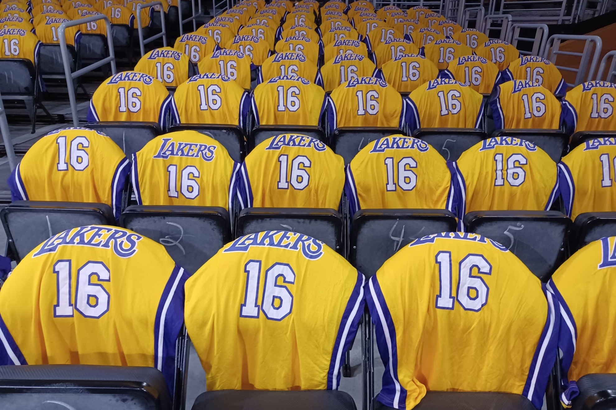 Espectacular celebracin de los Lakers en el dia de Pau Gasol