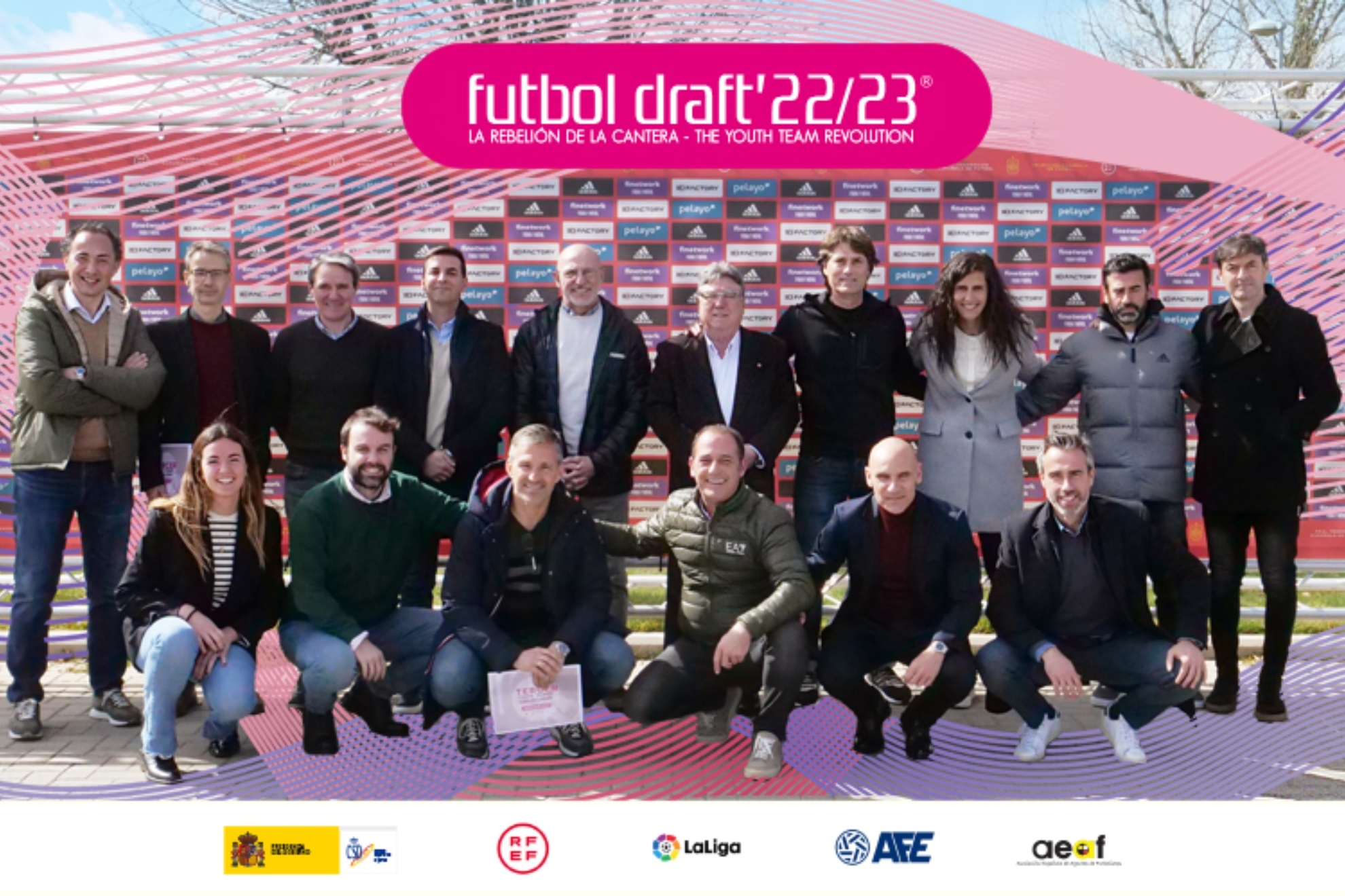 Pedri, Nico Williams, Ansu Fati, Athenea del Castillo, Claudia Pina, Oihane Hernández, entre los Onces de Oro de Futbol Draft 2022/2023