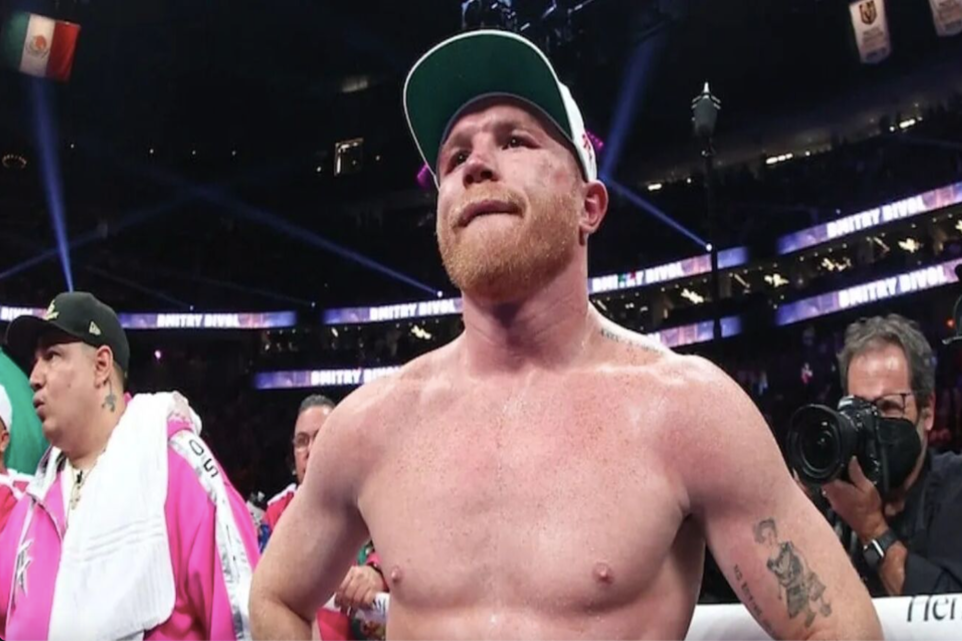 Canelo downplays the quality of McGregor: I'll beat him with one hand