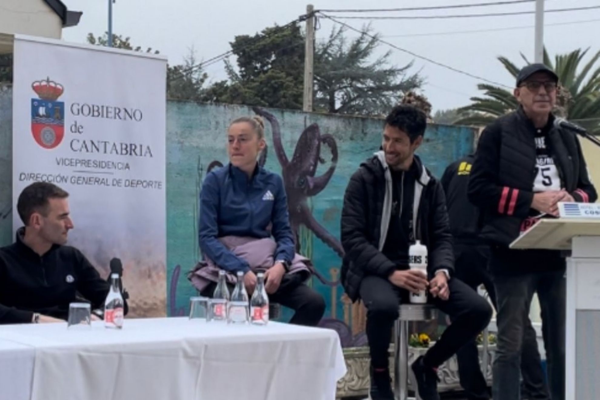 Paula Herrero y Javier Guerra en la presentación del 10k de Laredo/ Foto: Juan Carlos Higuero