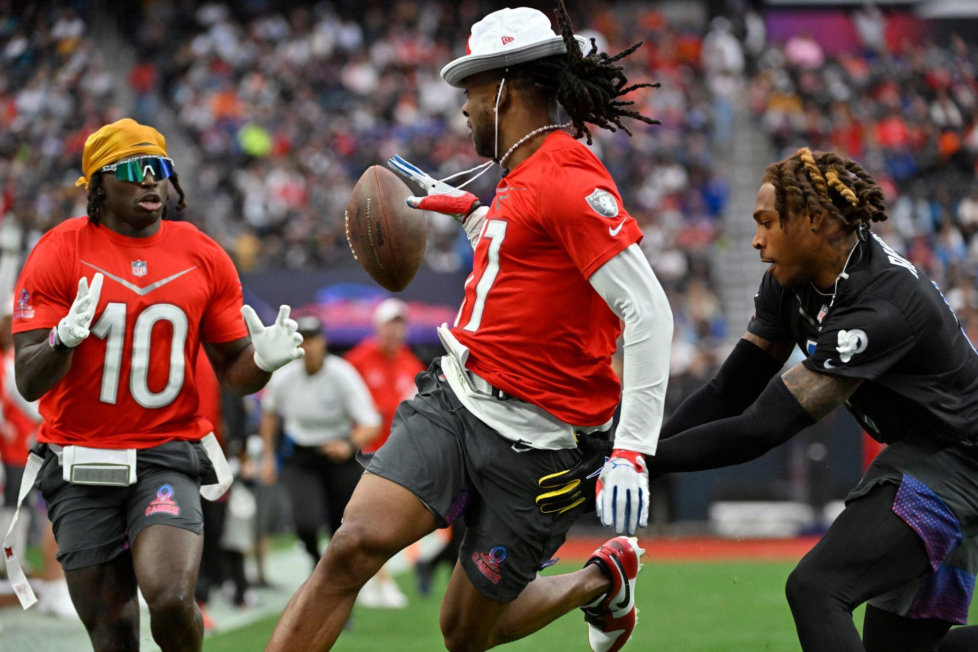 Dolphins WR Tyreek Hill and Jalen Ramsey during Pro Bowl