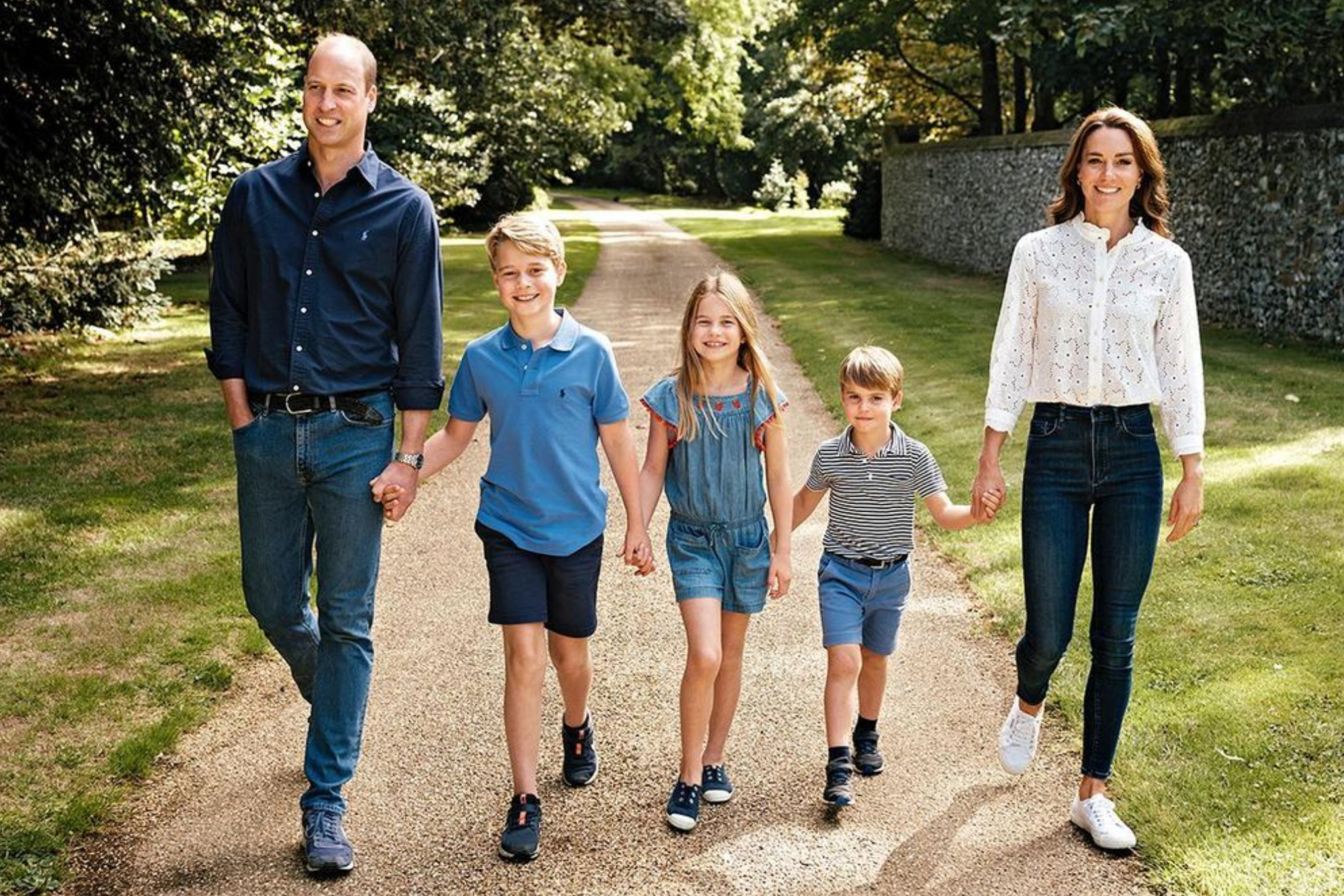 The Prince and Princess of Wales with her children George, Charlotte and Louis.
