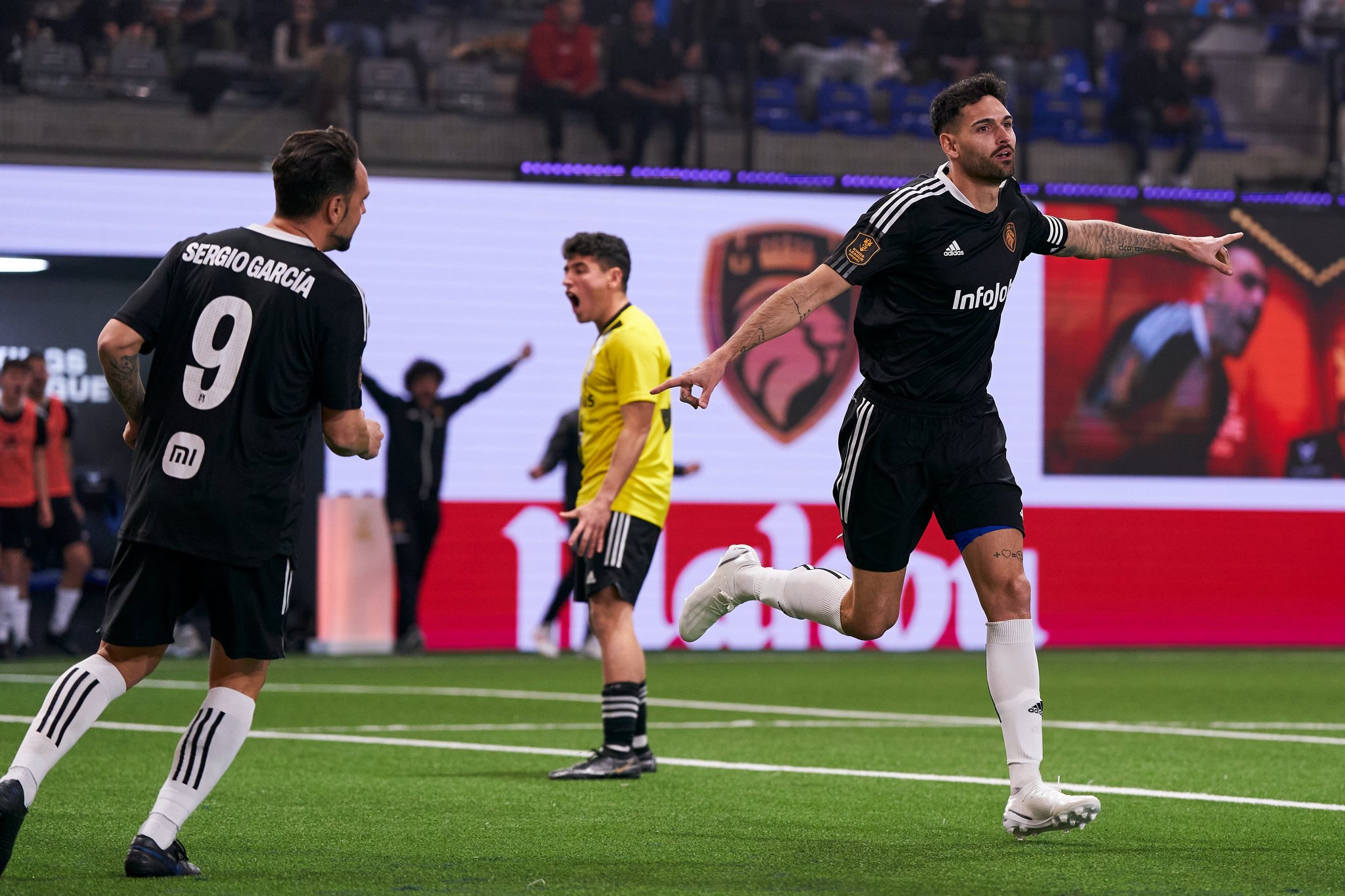 Sergio Garca y Juanma Gonzlez celebrando un gol