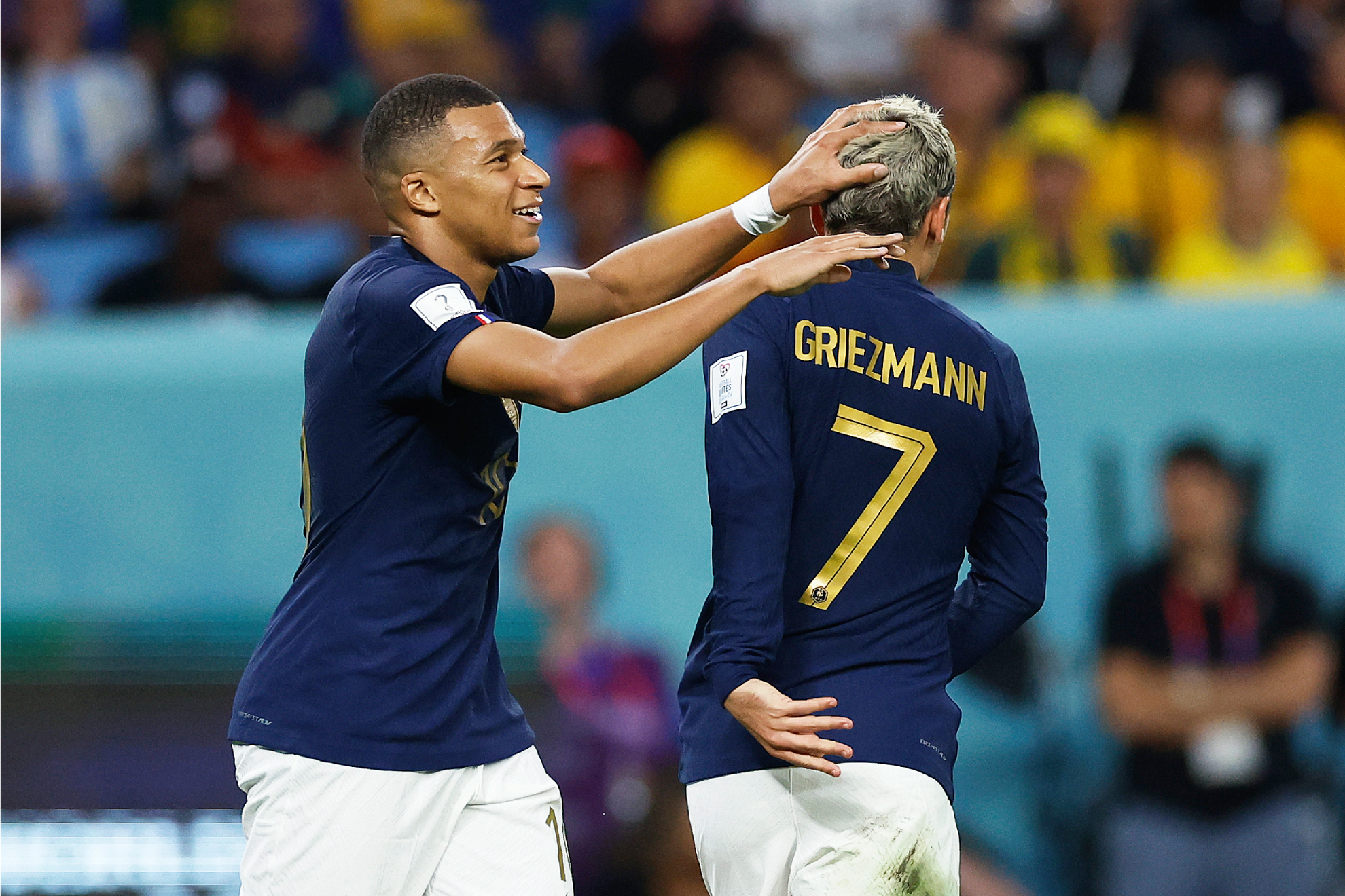 Mbappé y Griezmann celebran un gol durante el Mundial.