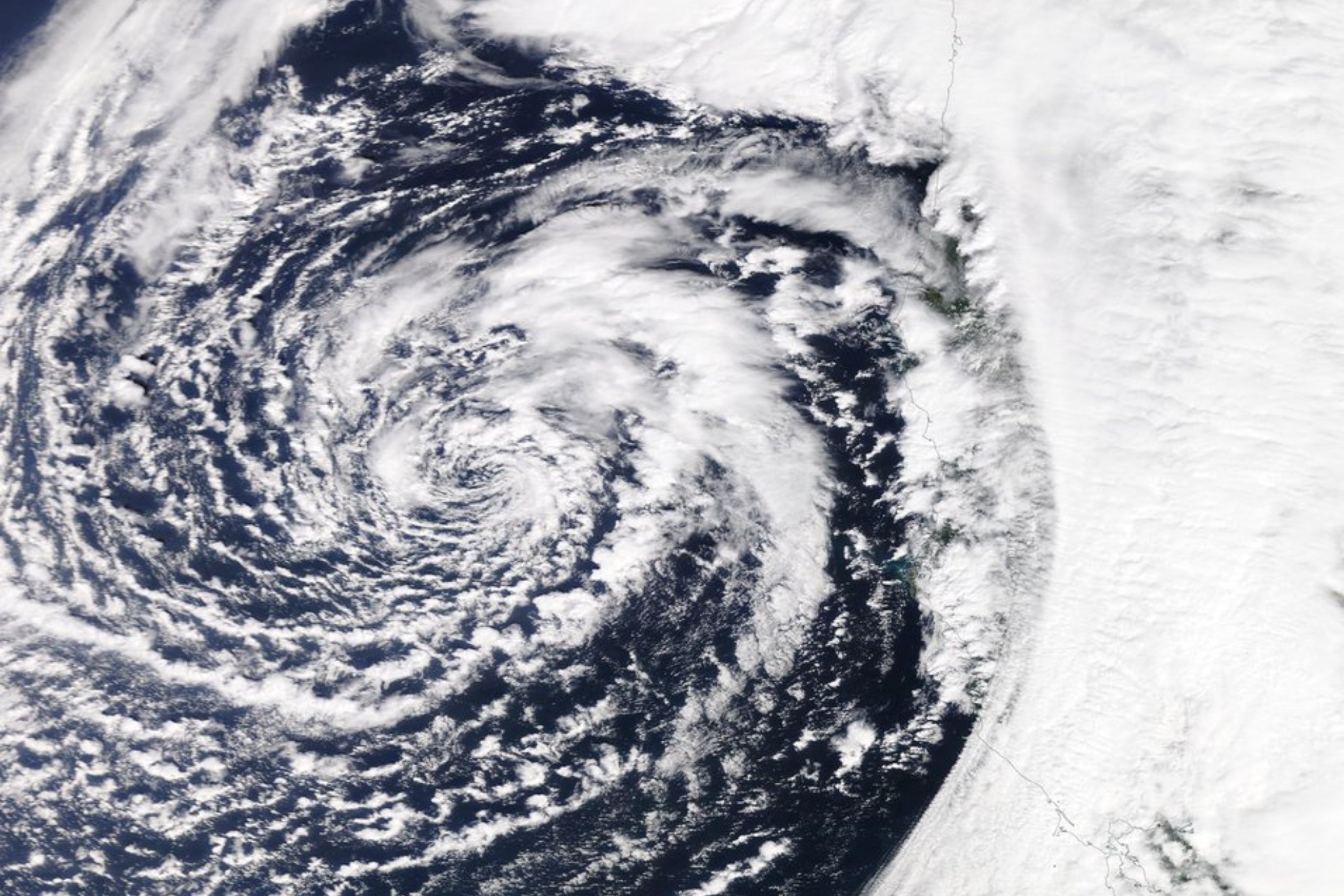 Image of the bomb cyclone about to hit California