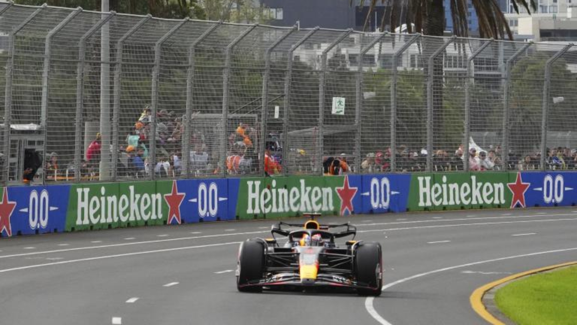 Verstappen vuela y Mercedes sorprende; Alonso saldr 4 y Sainz 5