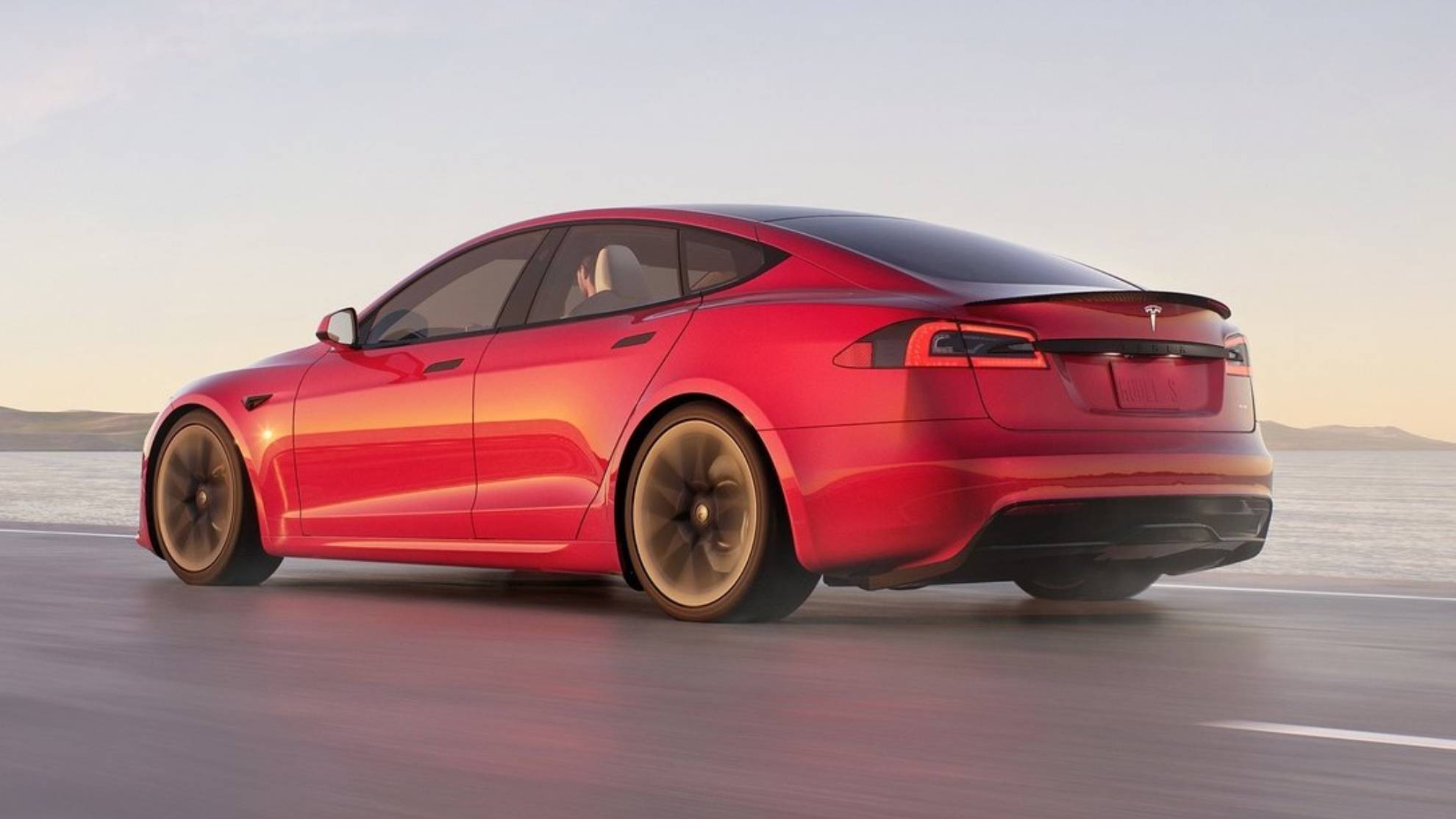 Tesla Model S Plaid: 1.020 caballos