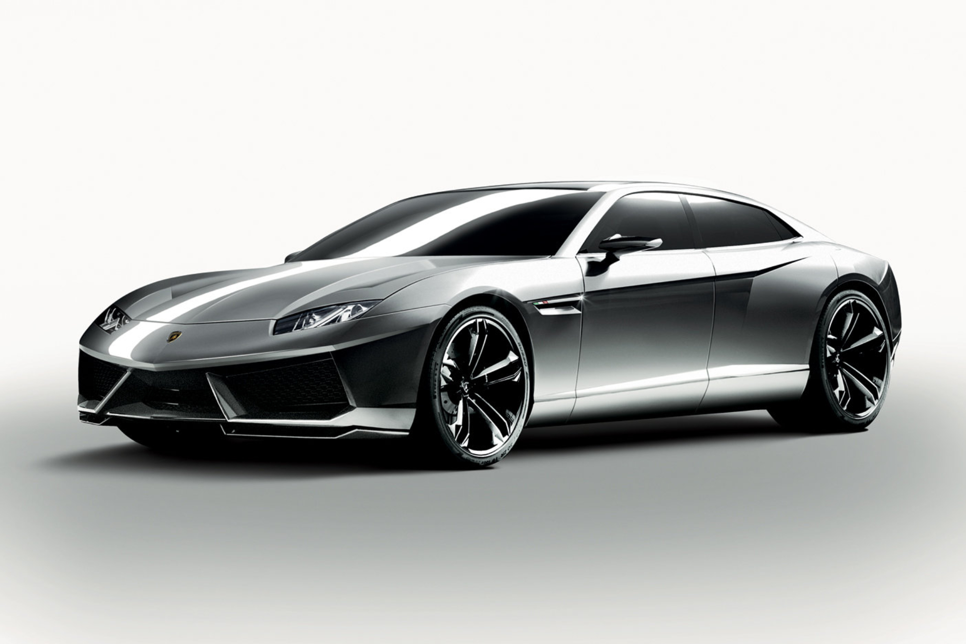 El Lamborghini elctrico ser un coche "prctico" y con plazas traseras "cmodas".