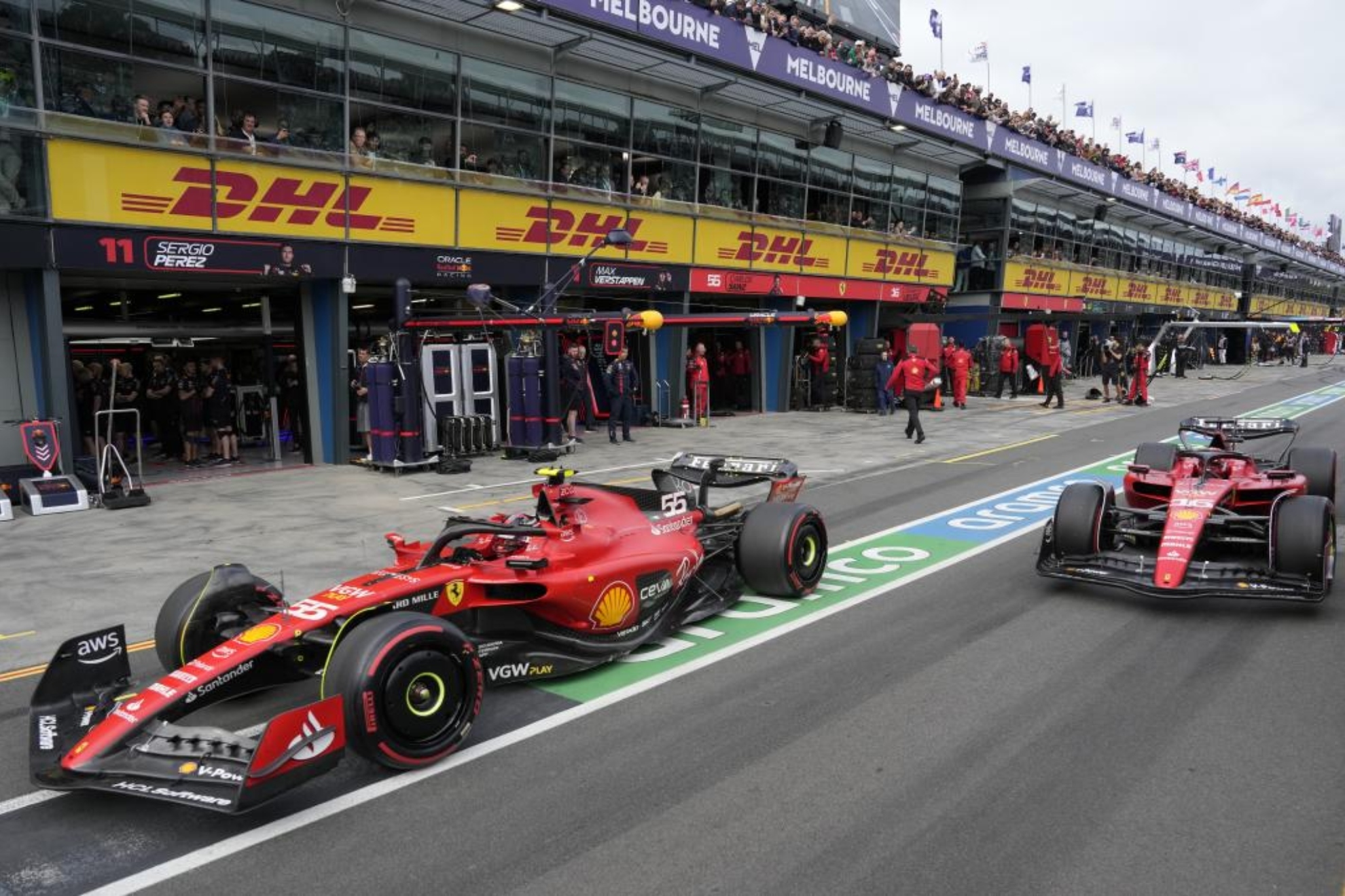 Los Ferrari de Sainz y Leclerc, en Australia.