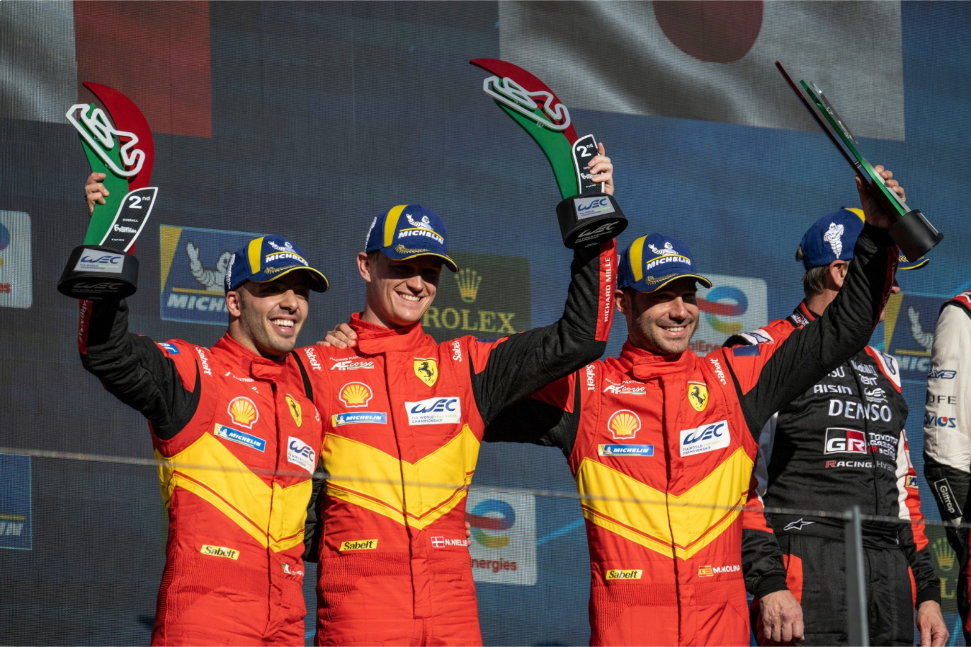 El Ferrari 50 de Miguel Molina consigui un brillante segundo puesto.