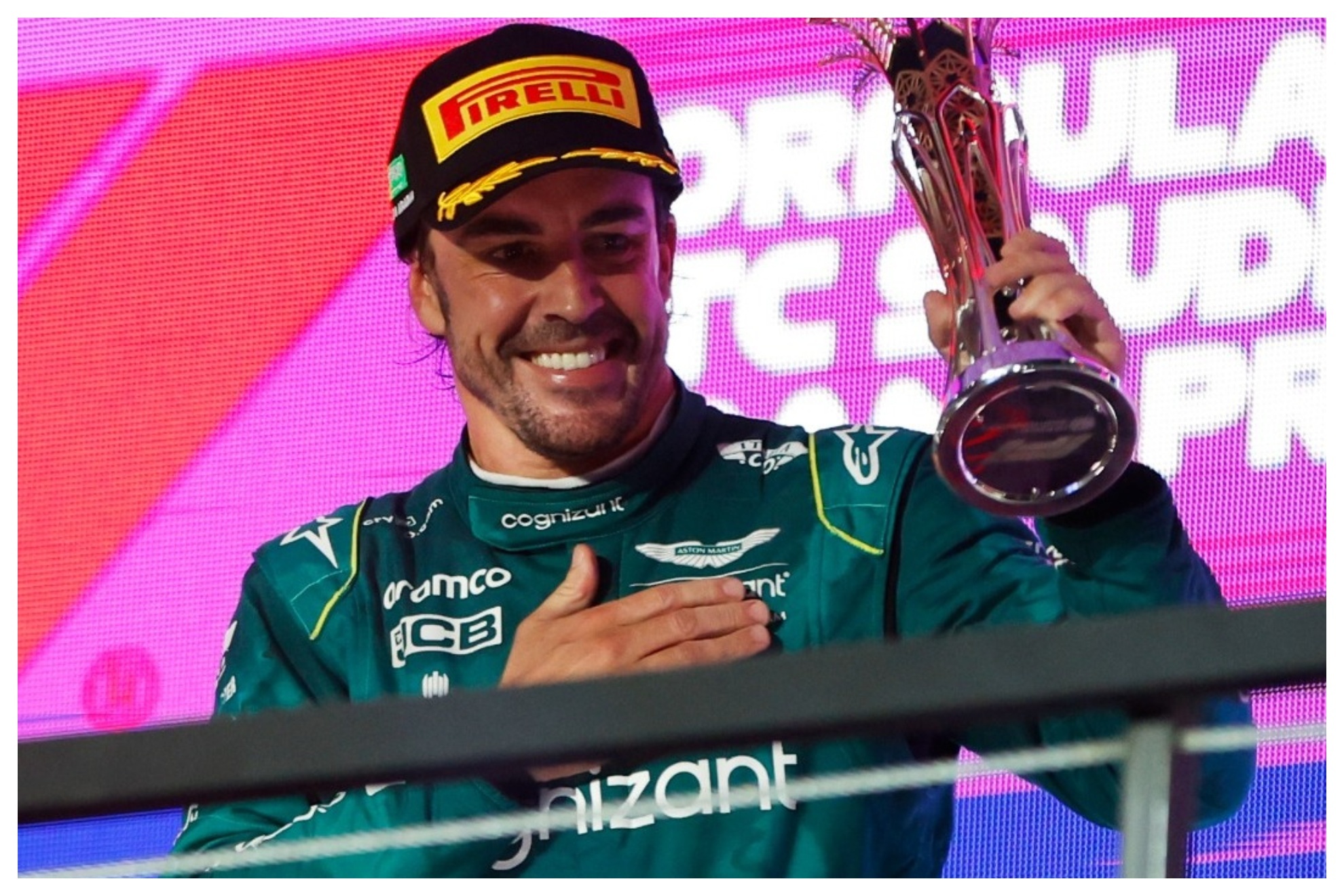Alonso celebra en Jeddah su podio 100 en la F1.