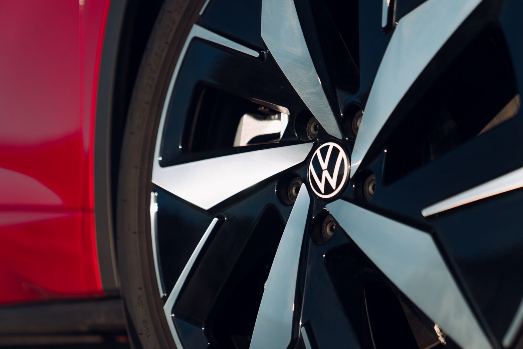 Volkswagen ha sido la marca preferida por los espaoles en abril.