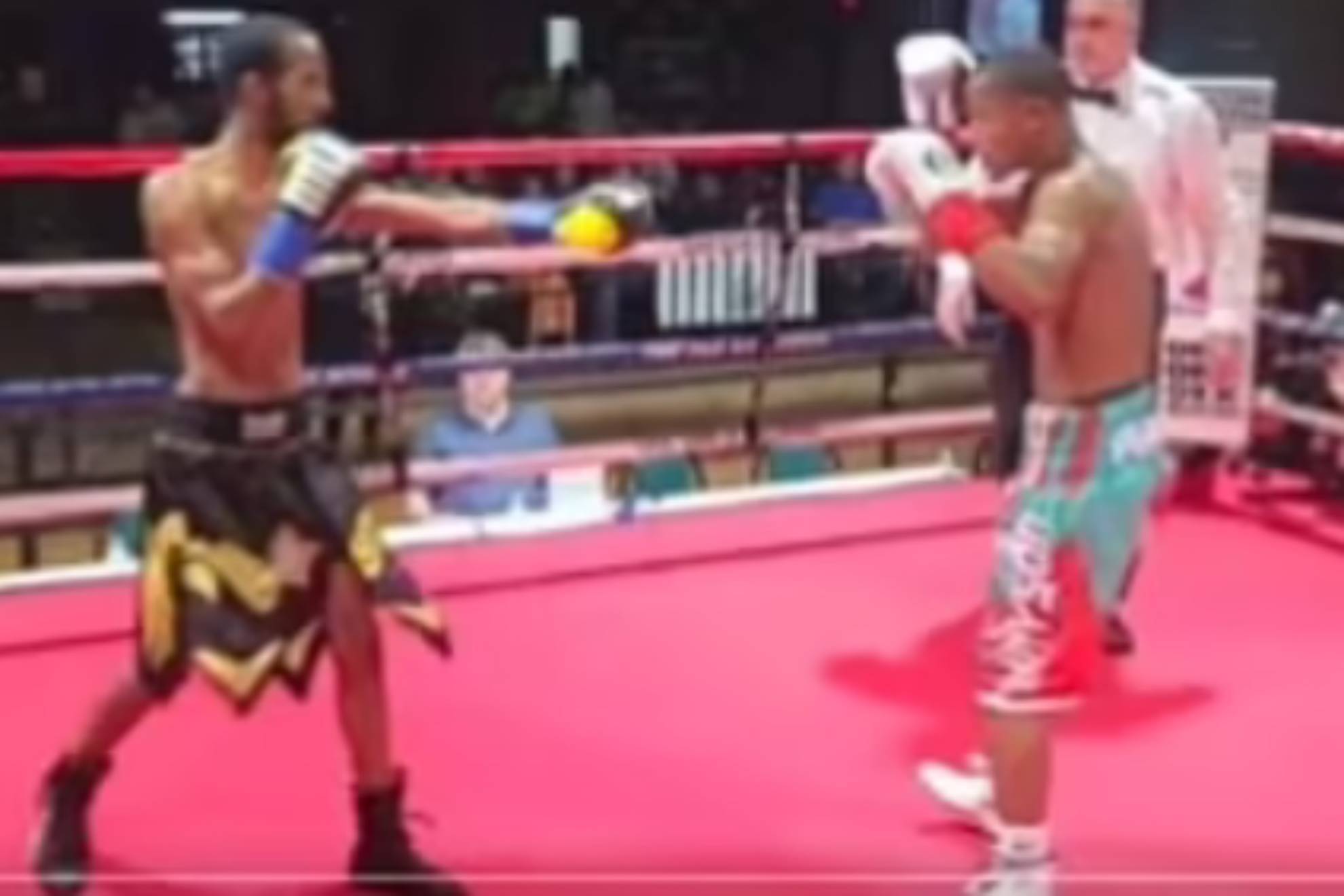 Polémico KO en el boxeo: se salta al saludo inicial para tumbar a su rival