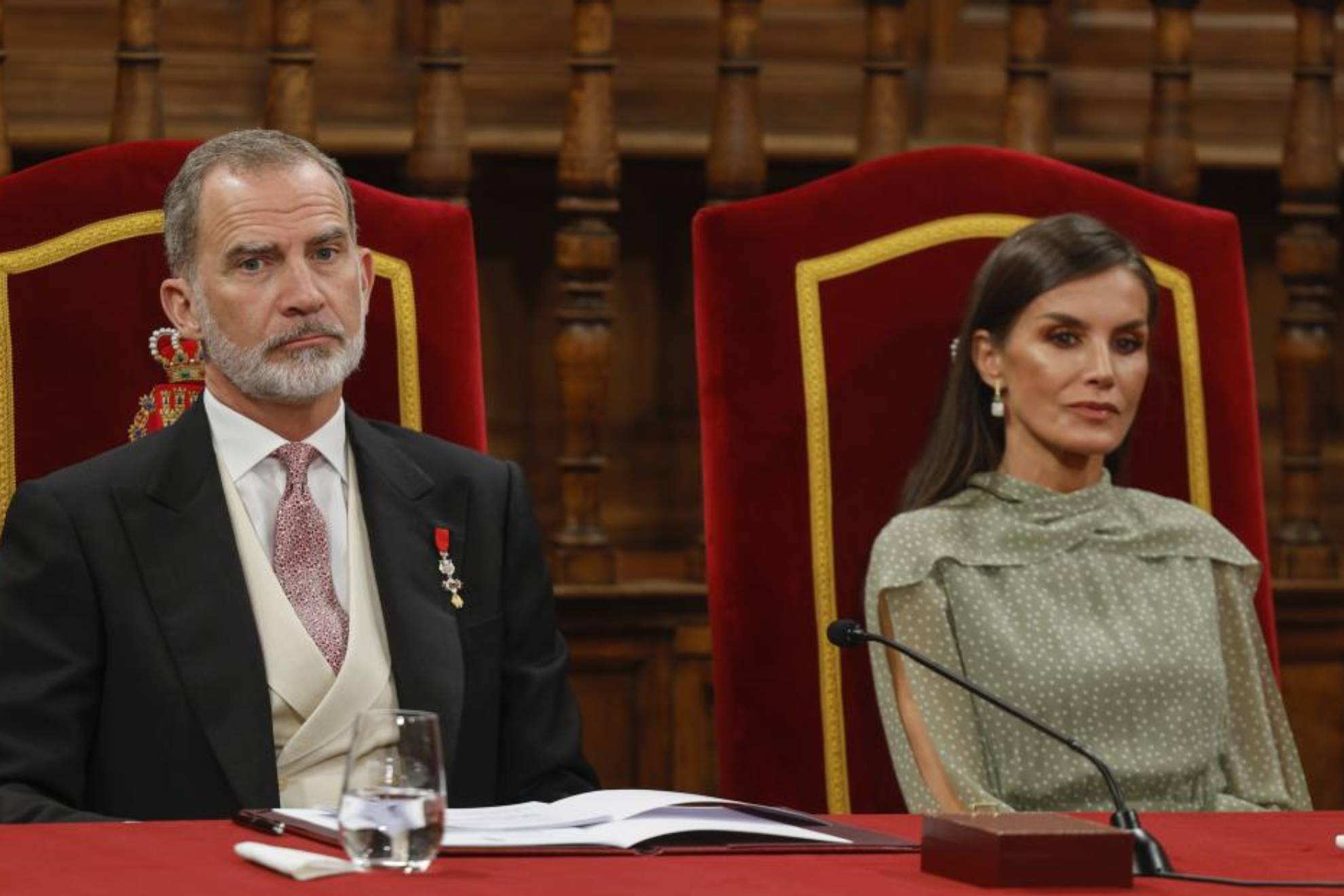 Felipe VI y la Reina Letizia en el acto de entrega del Premio Cervantes