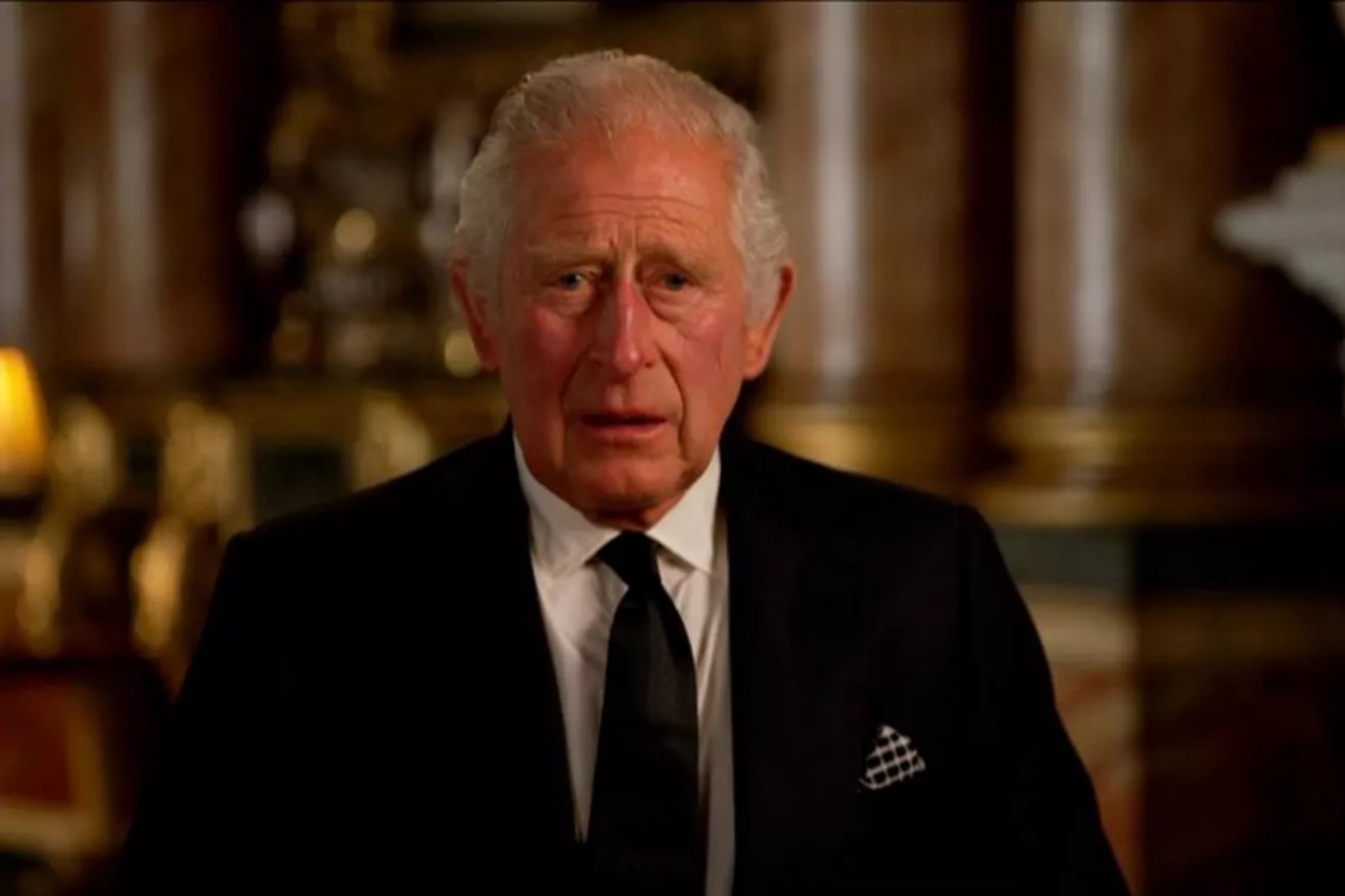 Las polémicas más sonadas de Carlos III, nuevo rey de Inglaterra: comentarios racistas, infidelidades, escándalos financieros...