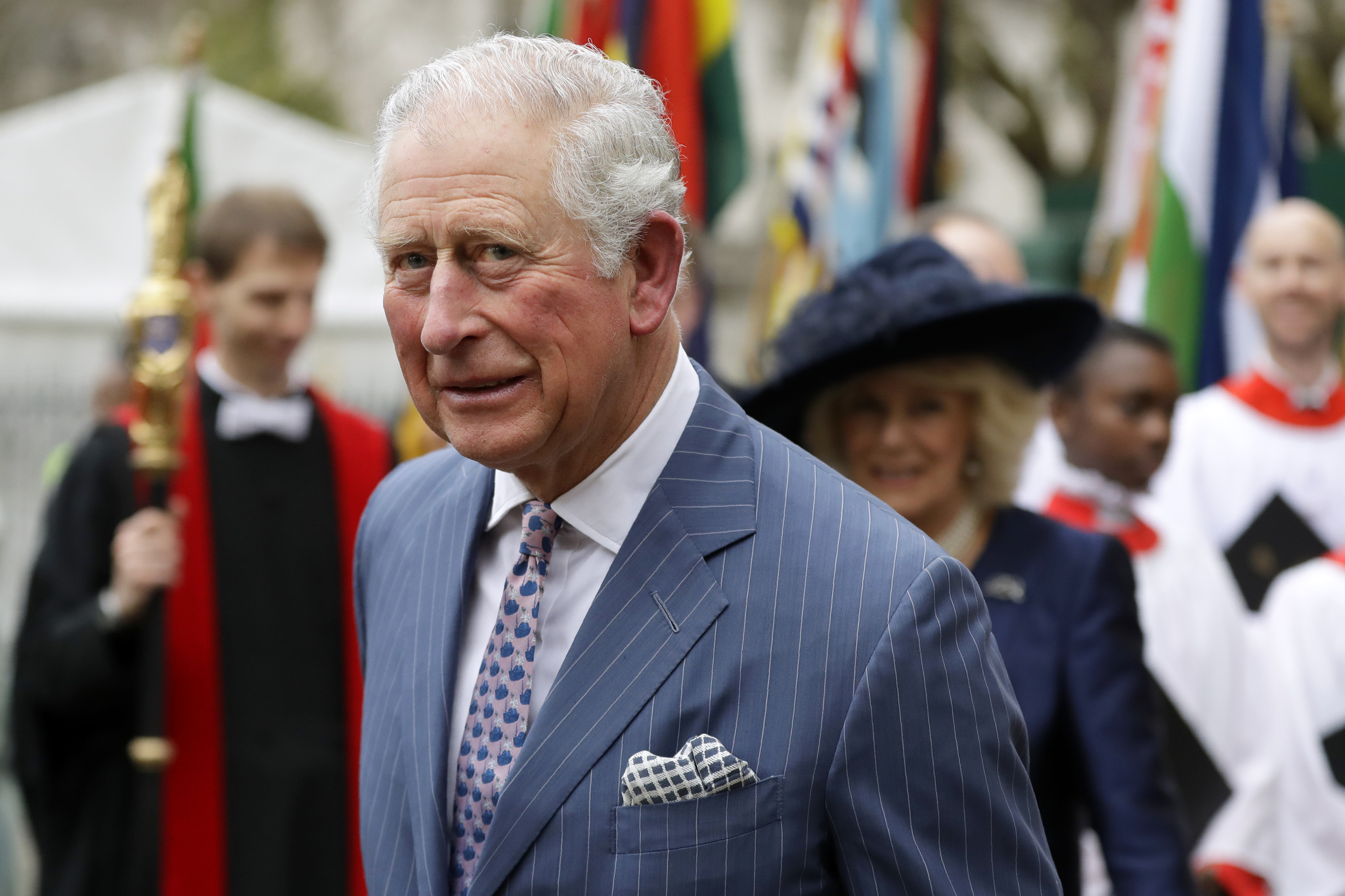 Las túnicas reales pasan a mejor vida en la coronación de Carlos III: así es el nuevo protocolo