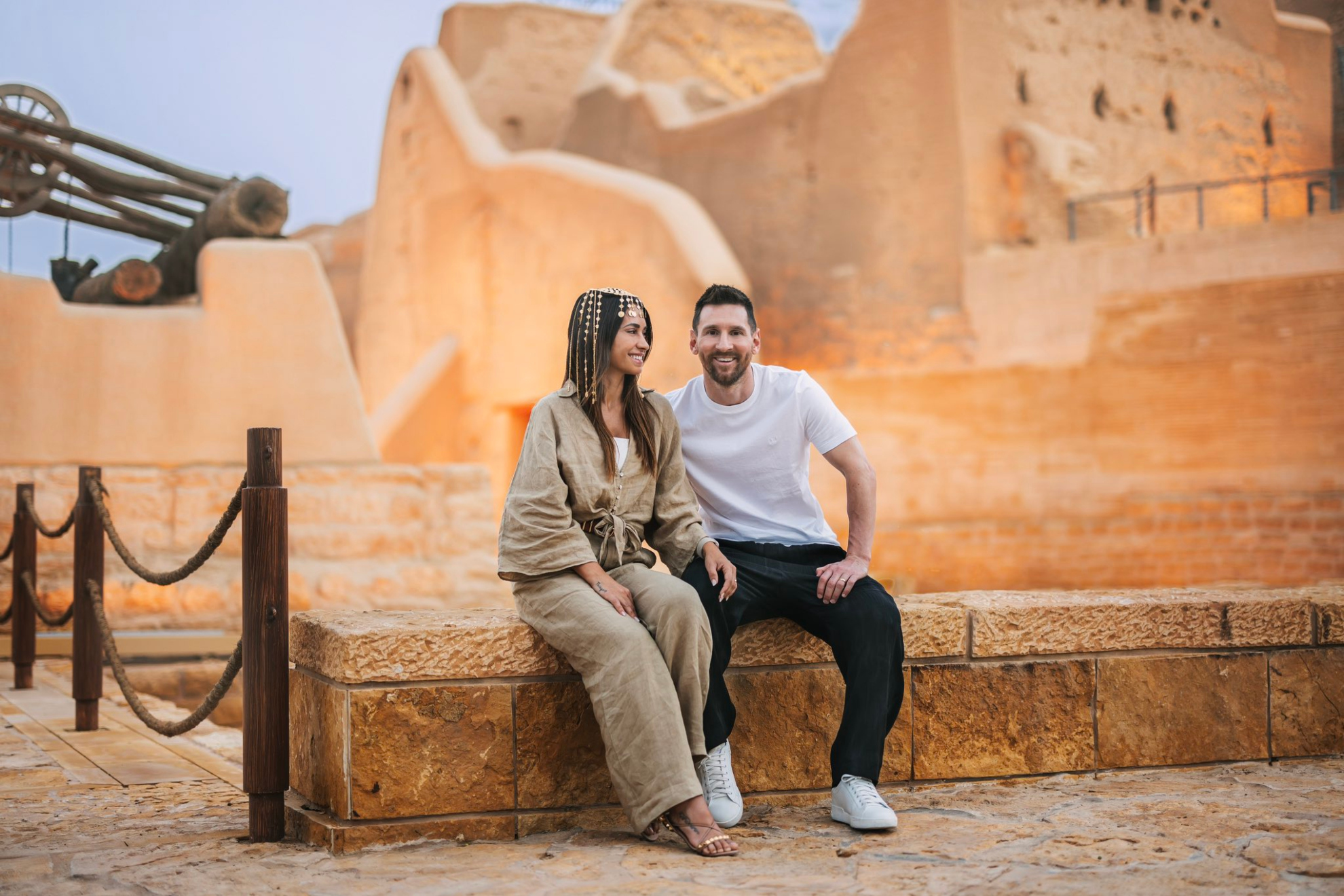 Leo Messi y su mujer, en su último viaje a Arabia Saudí.