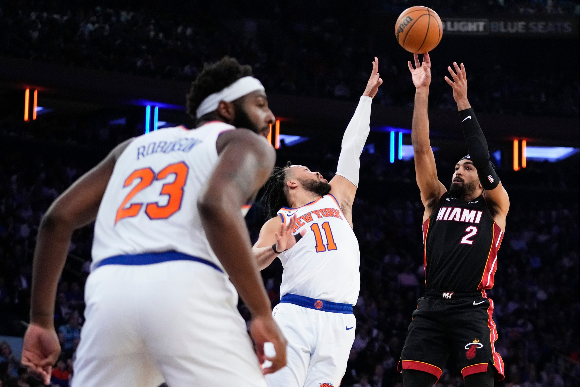 The Knicks and Heat battled it out at MSG.
