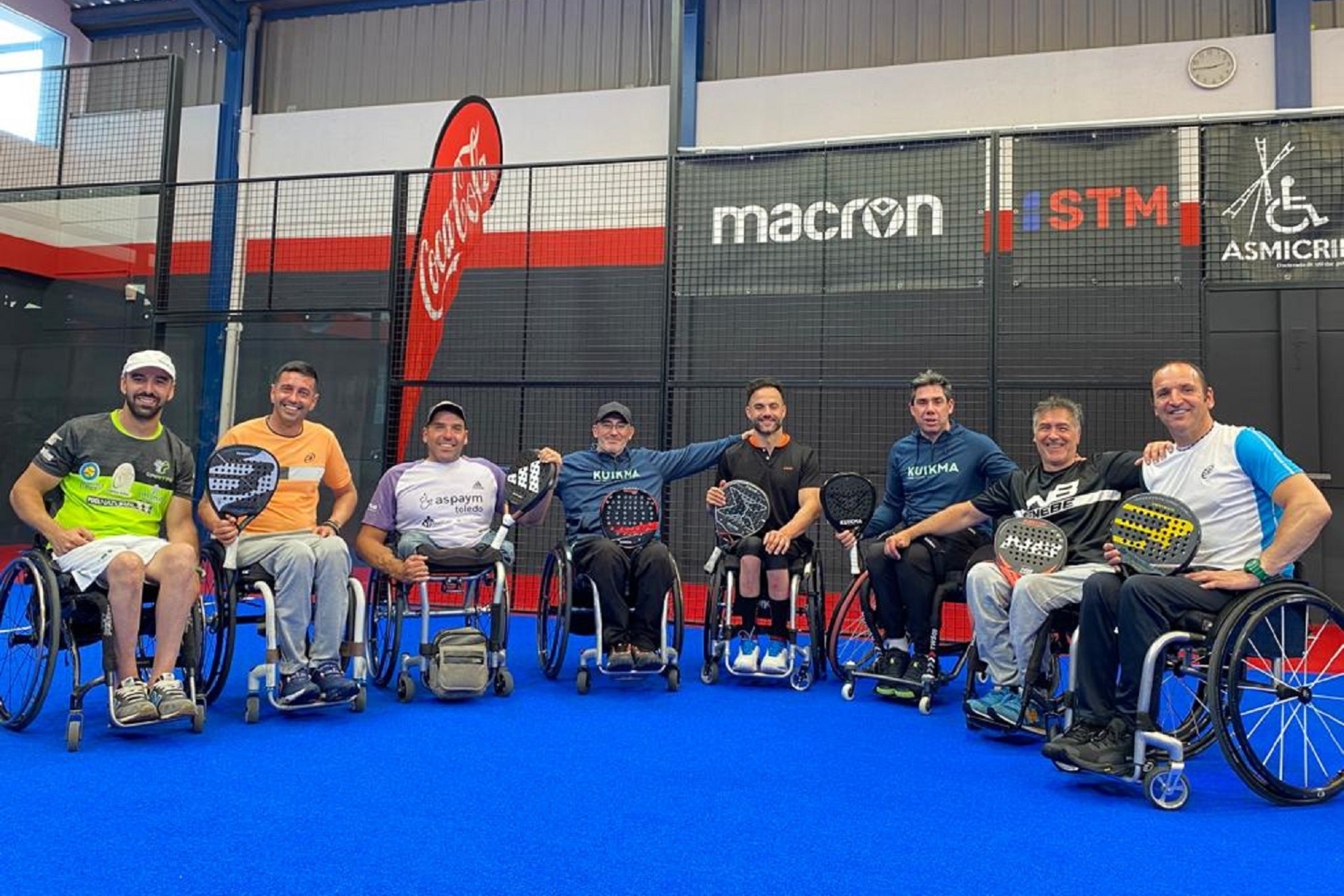 Algunos de los participantes en el Mundial de pádel en silla.