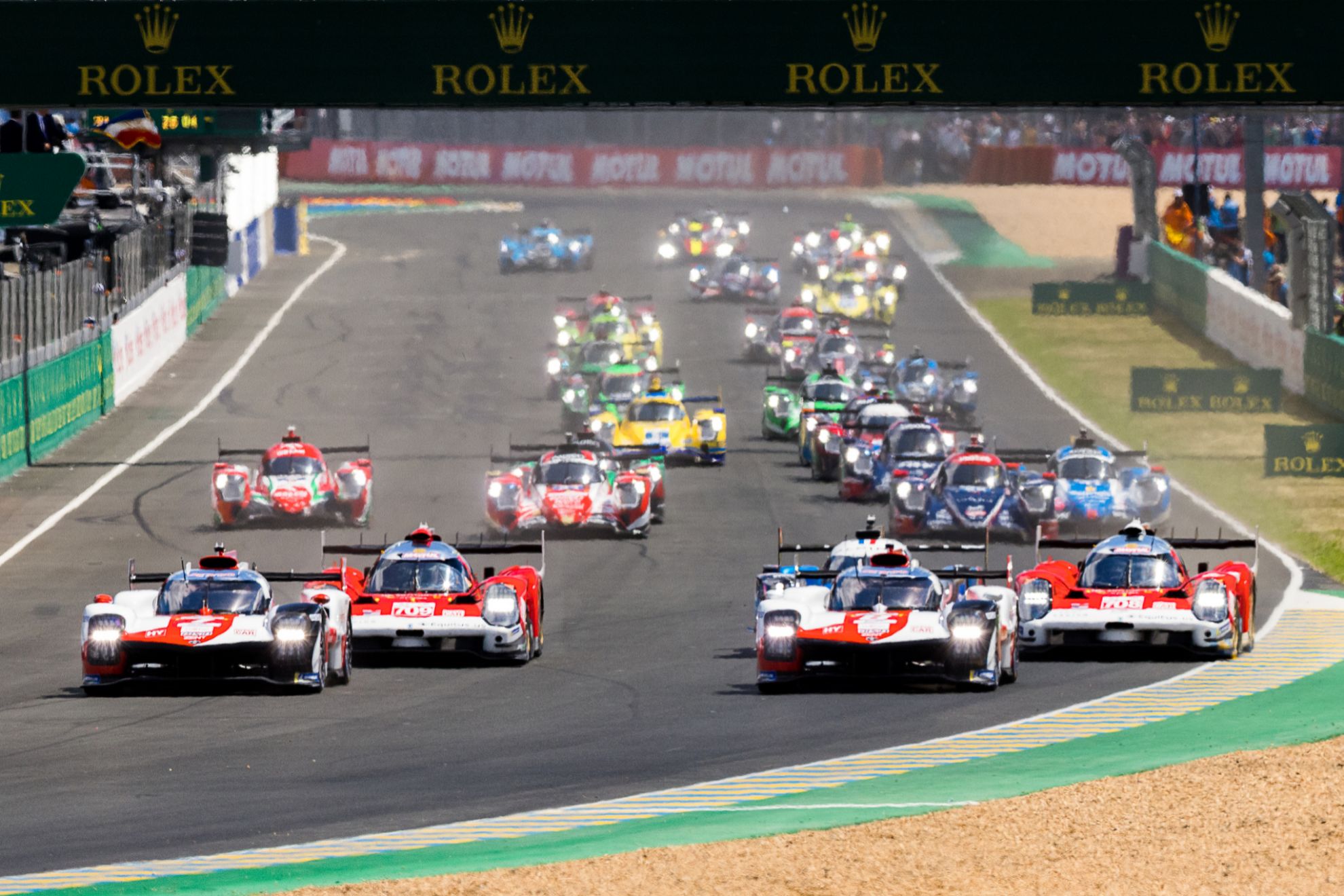 La salida de la edicin de 2022 de las 24 Horas de Le Mans.