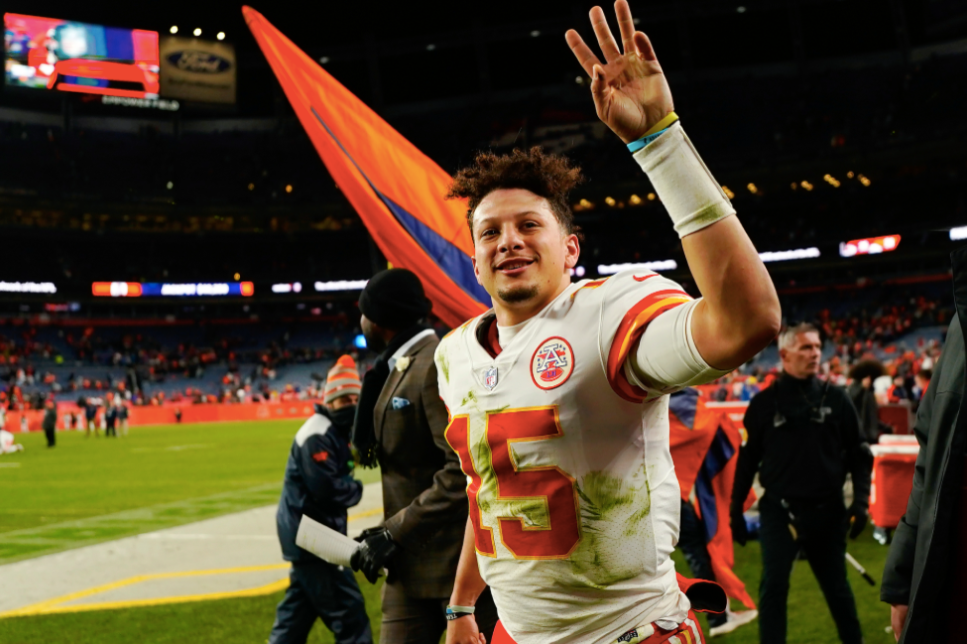 The training help that NFL star Mahomes has offered to Lance