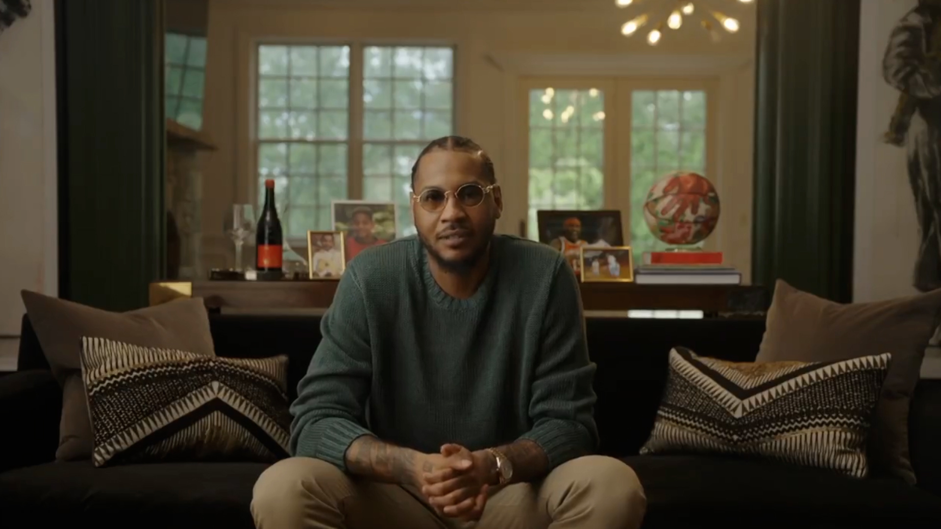Carmelo Anthony officially announces his retirement from basketball