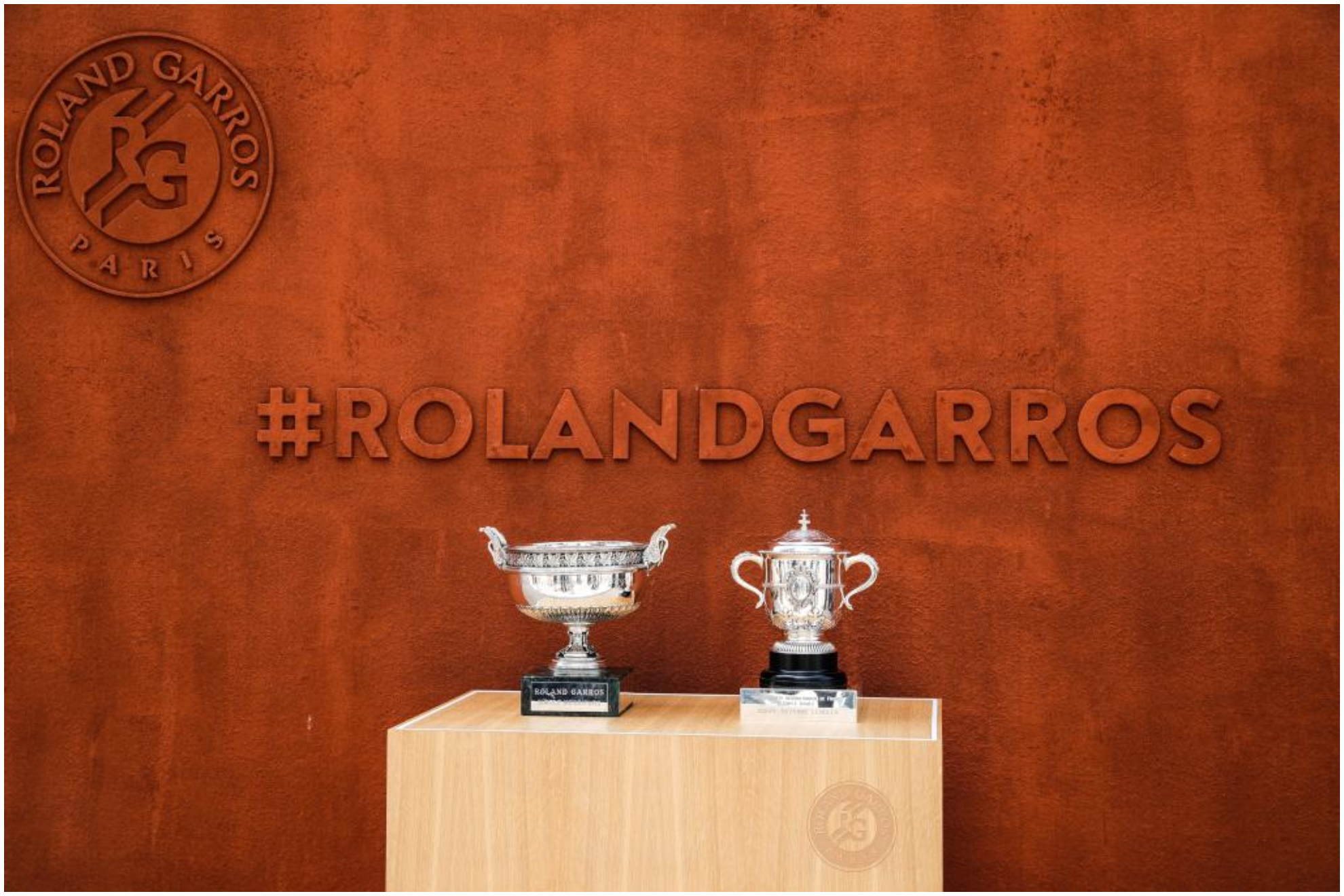 Los trofeos de los ganadores de Roland Garros.