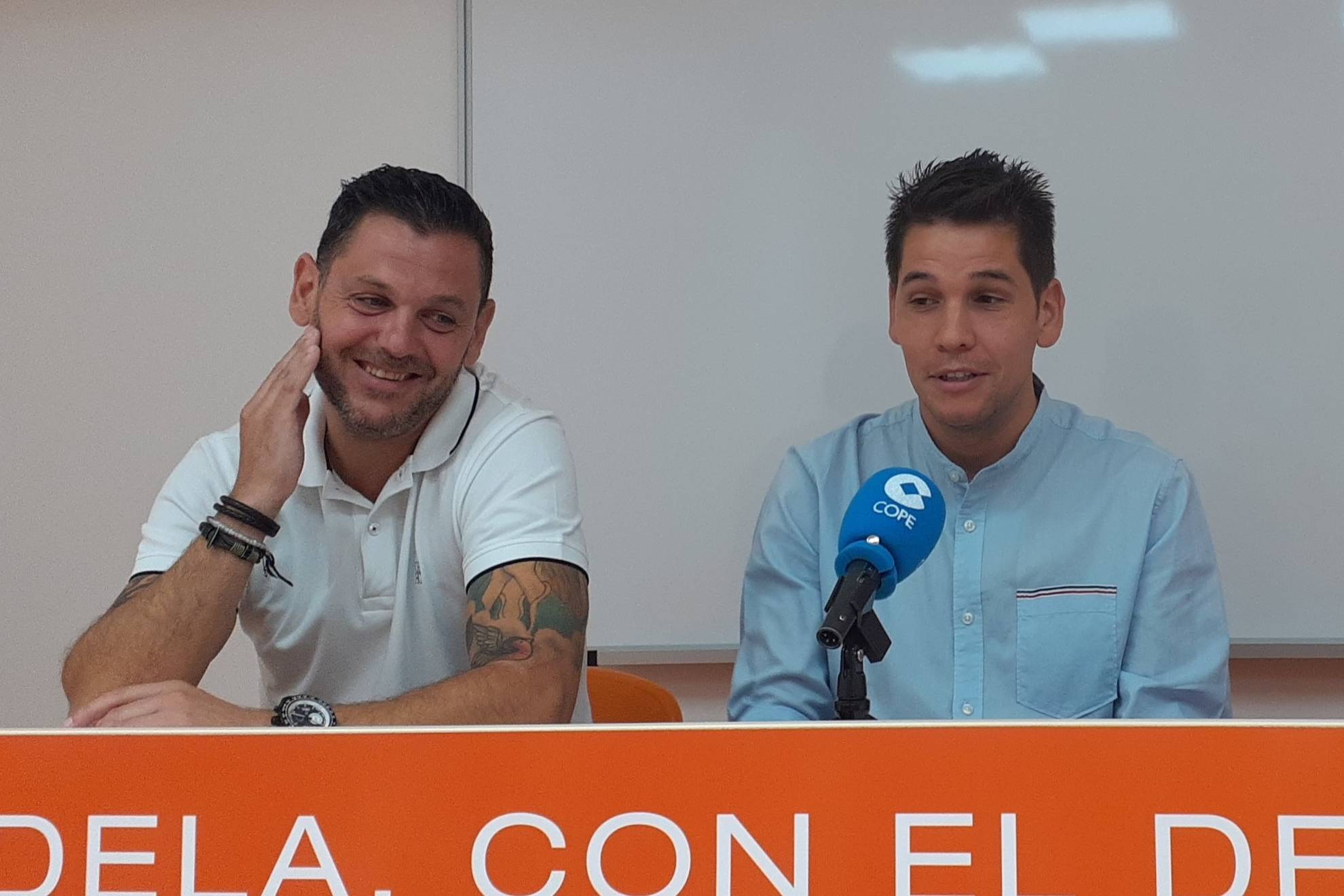Samuel Pazos y Diego Ríos, en la rueda de prensa de despedida.