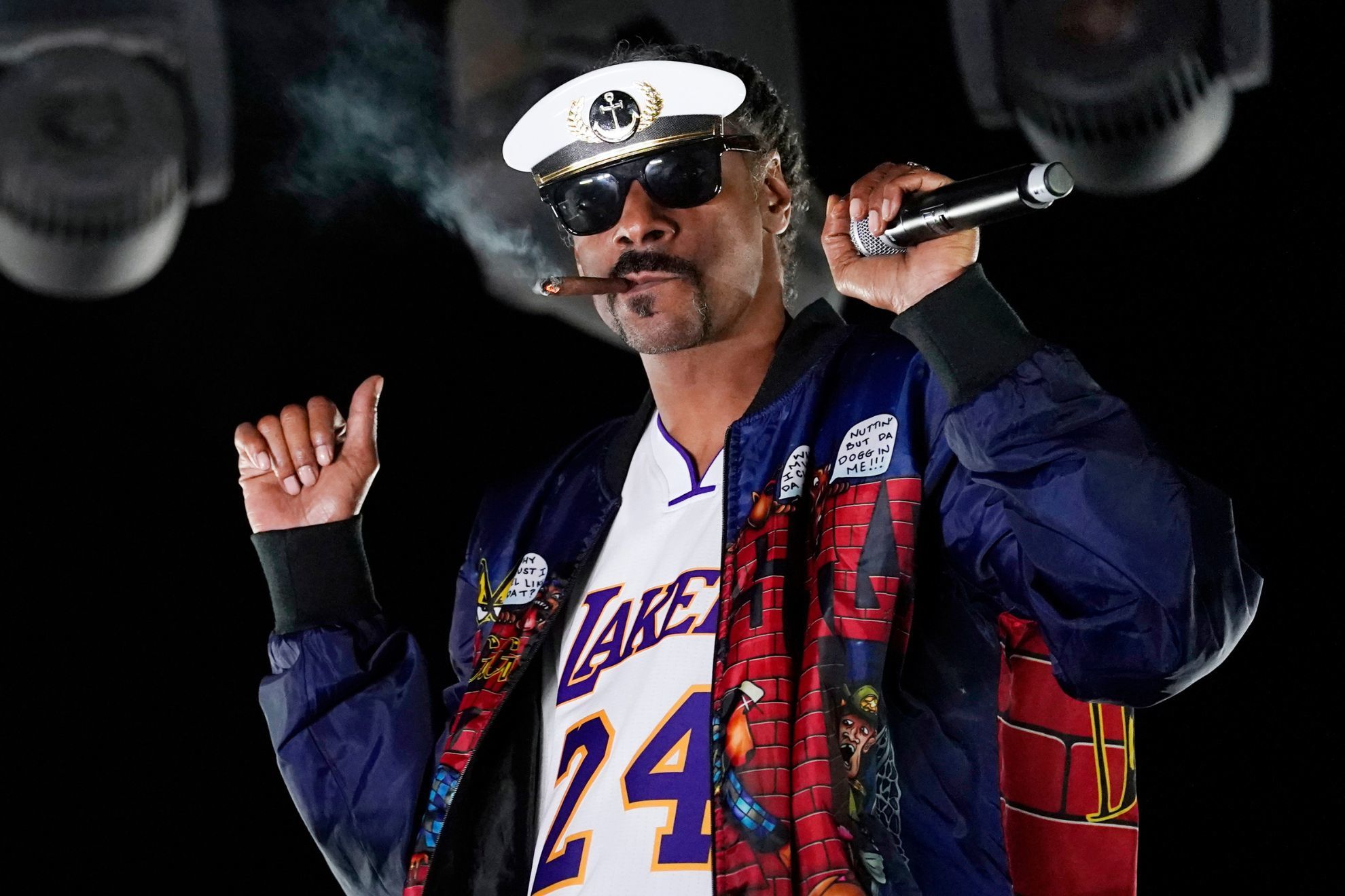 Snoop Dogg and the - Image 5 from Rappers and the Sports Teams