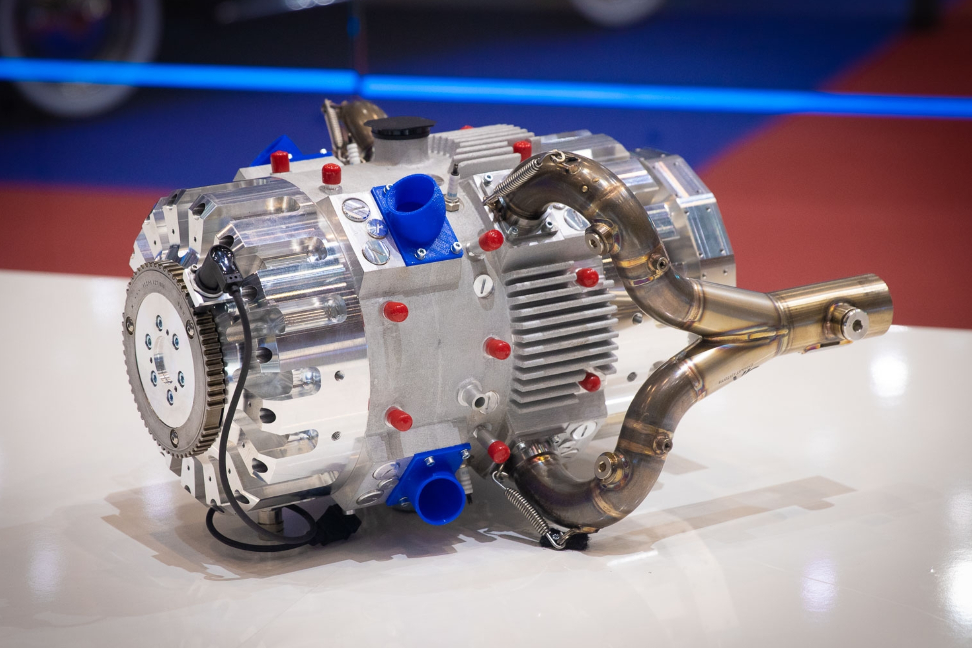 El motor tiene un peso y un tamaño que equivale a la mitad de un propulsor convencional.