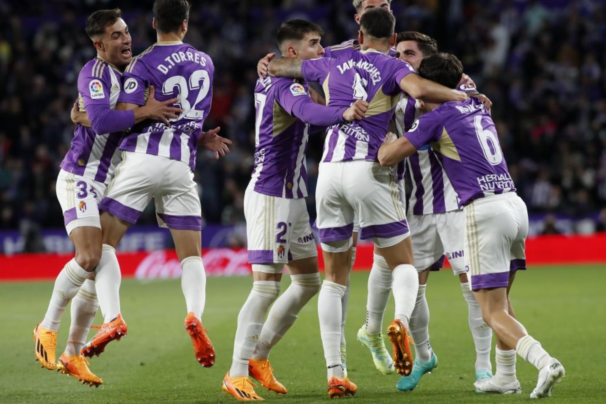 Los jugadores del Valladolid celebran un gol en un partido de esta temporada.