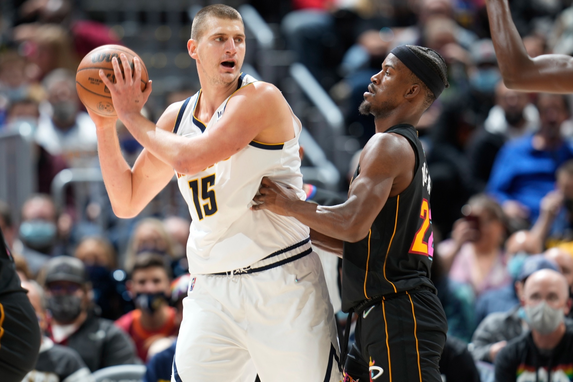 Klan taske Ulempe There's no beef with Nikola Jokic for the Heat-Nuggets 2021 altercation,  Jimmy Butler assures... | Marca