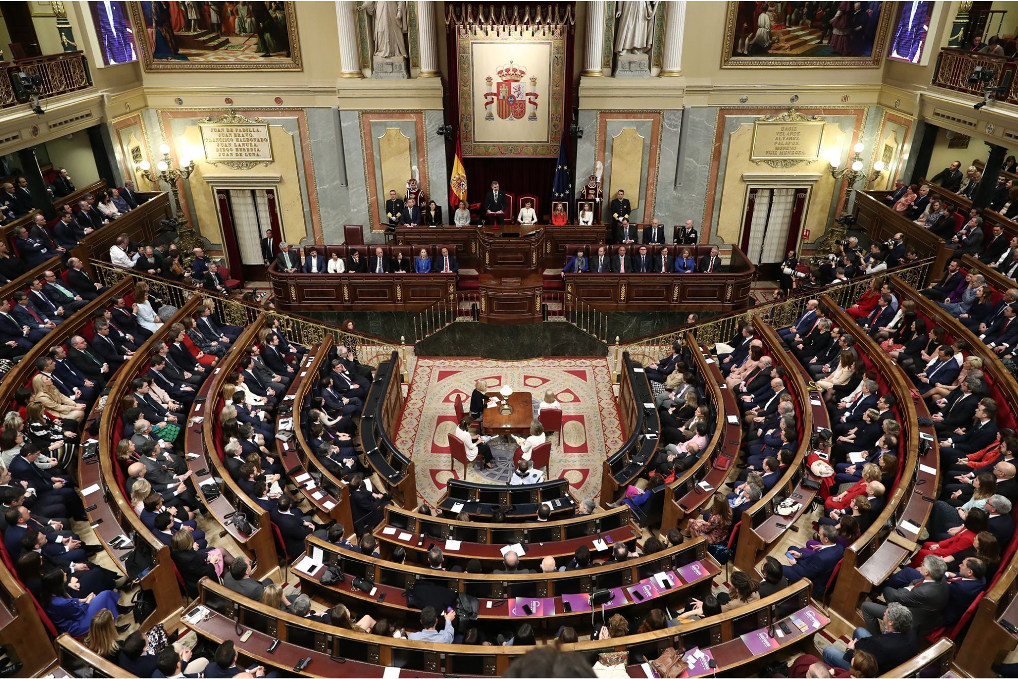Los diputados deberán pagar casi 1.500 euros si quieren quedarse con el móvil del Congreso